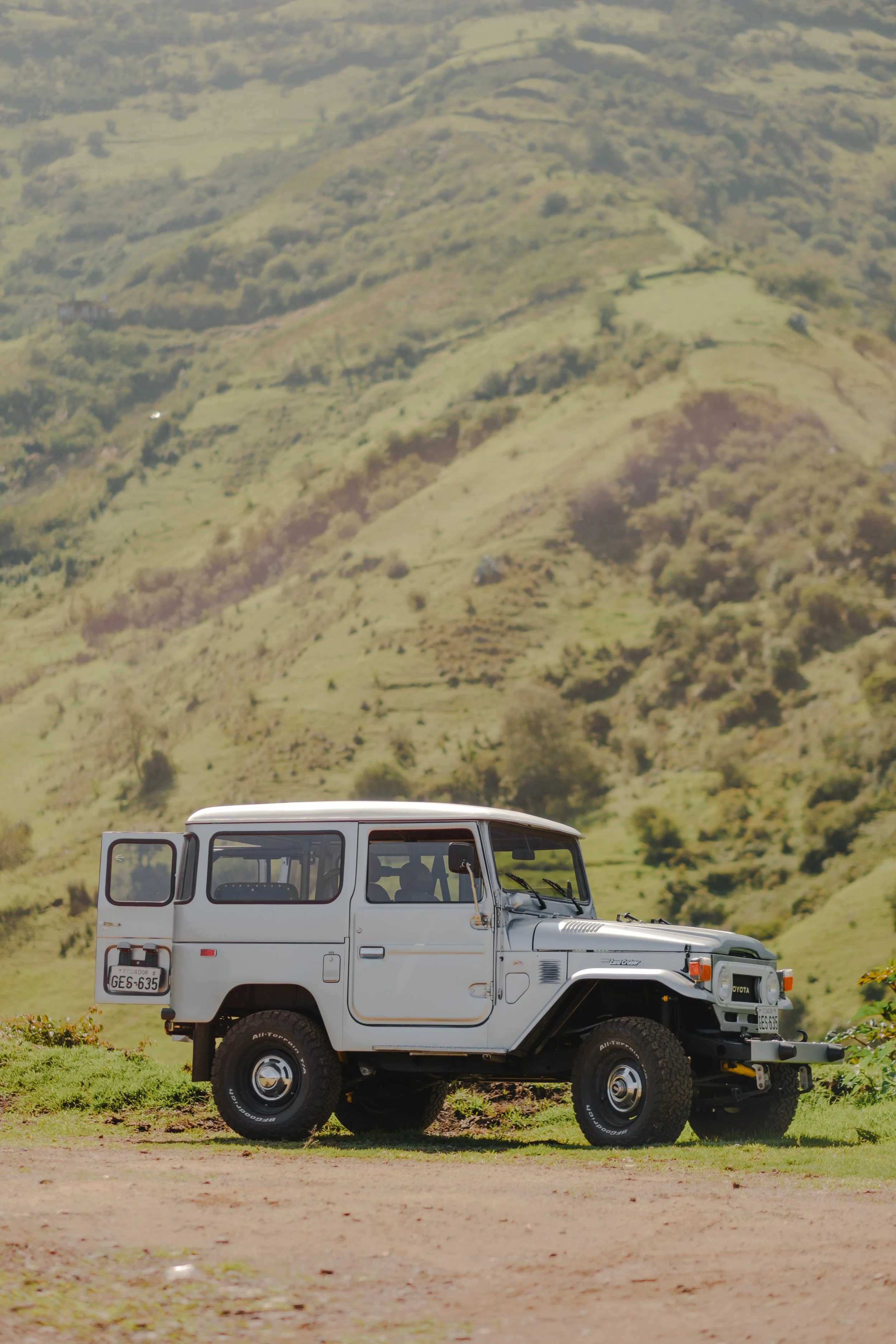 FJ40 CENIZA