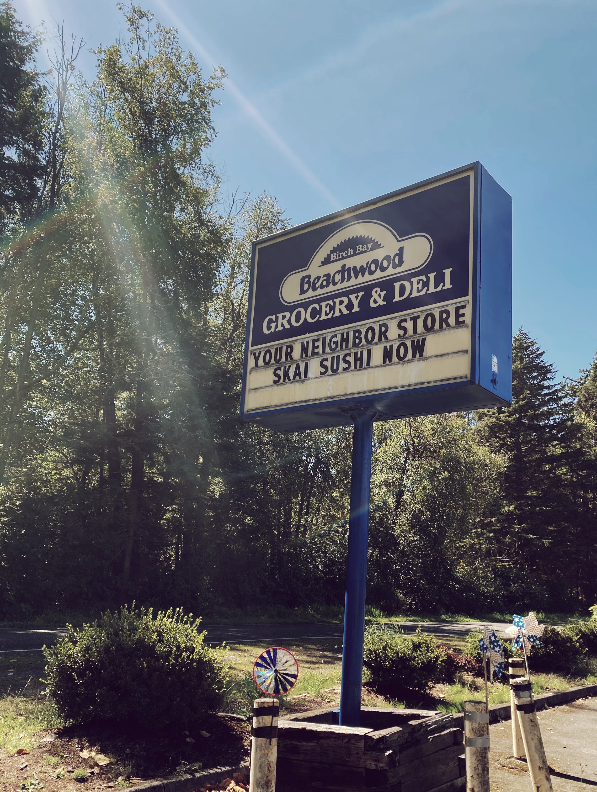 Beachwood Grocery and Deli at Birch Bay State Park