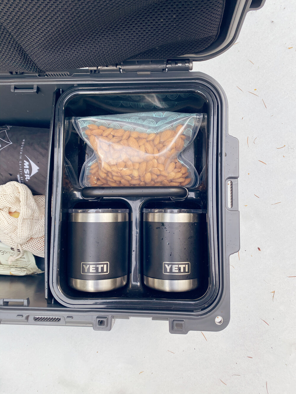 YETI LoadOut 30 GoBox