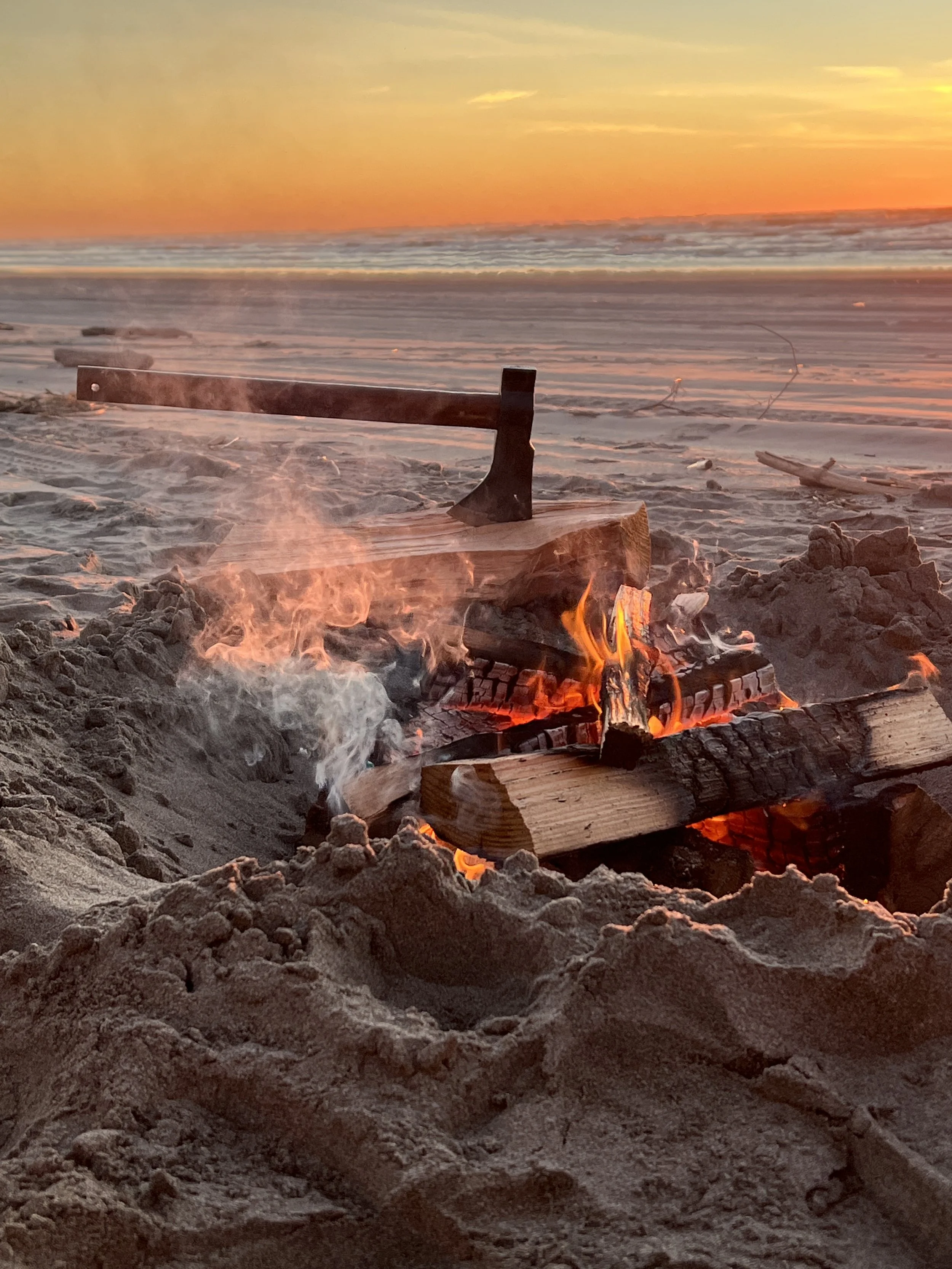 Building a campfire on the Washington Coast everything you need to know