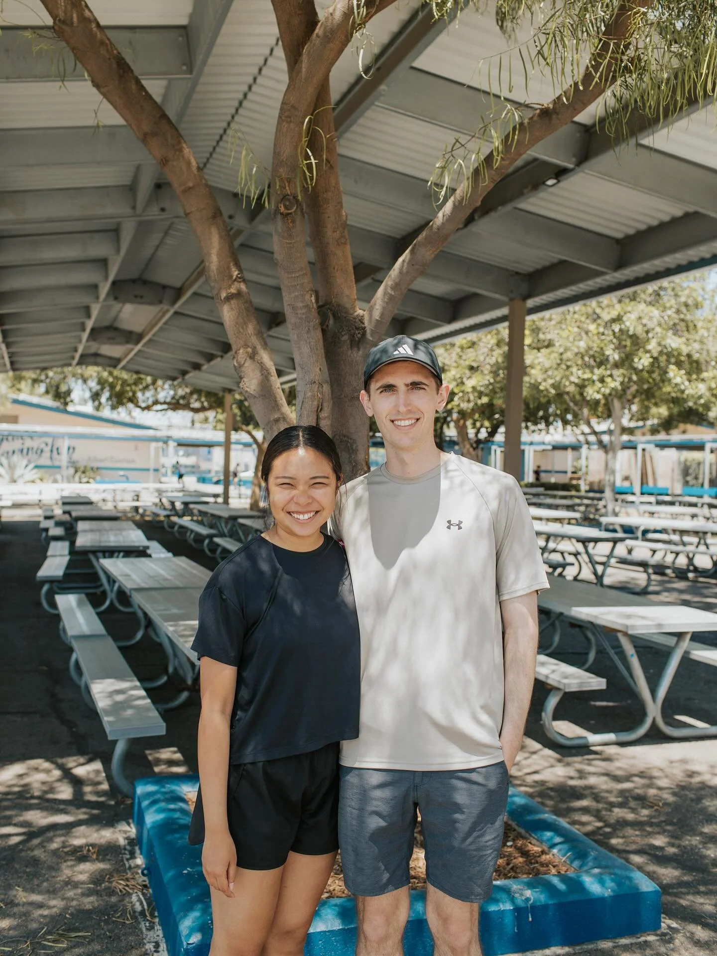 🔦Volunteer Spotlight 🔦
This months volunteer spotlight is Florence and Erik Andreshak! We’re so thankful for every way this couple has loved and served this family! We got to ask them a few questions and here are their answers: 
1️⃣ Which te