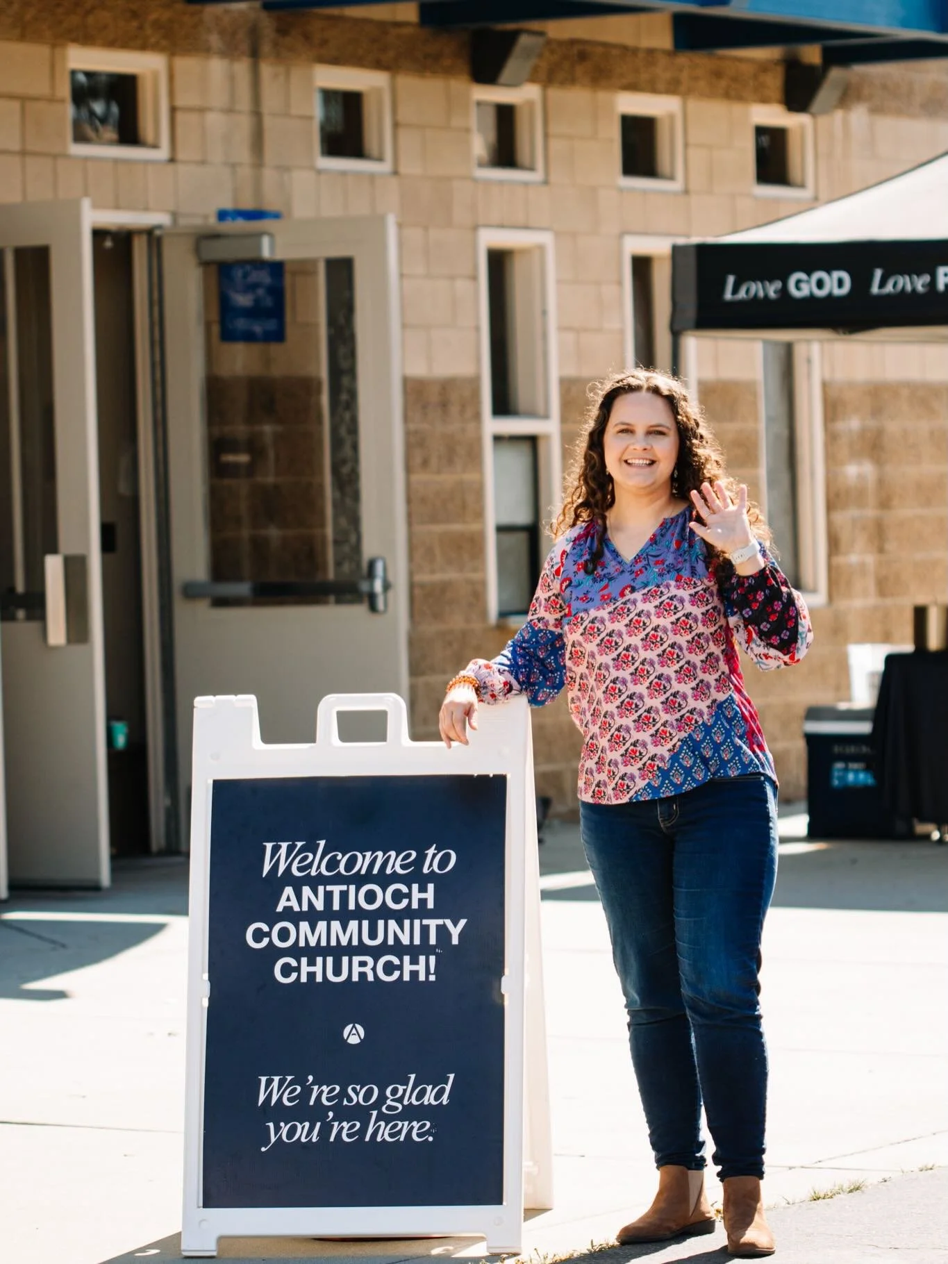 🔦 Volunteer Spotlight 🔦

This months Volunteer Spotlight is Lauren Miller! We&rsquo;re so thankful for Lauren! 
We asked Lauren some questions and here&rsquo;s what she shared with us! 

1️⃣ &ldquo;Which teams have you served on at Antioch?&rdquo;
