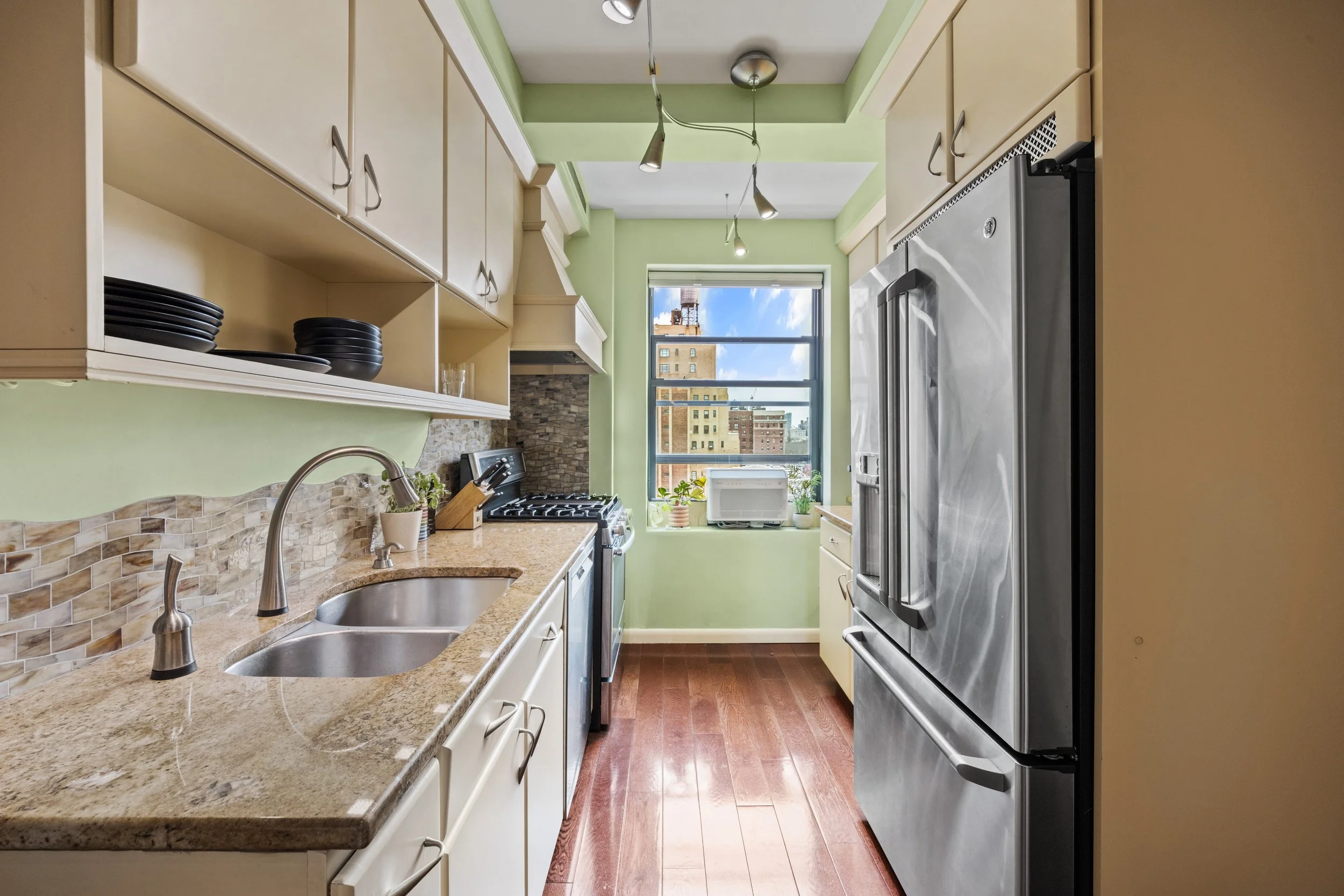 Copy of profphoto_110_W_86thSt,_New_York,_NY,_United_States_14.jpeg