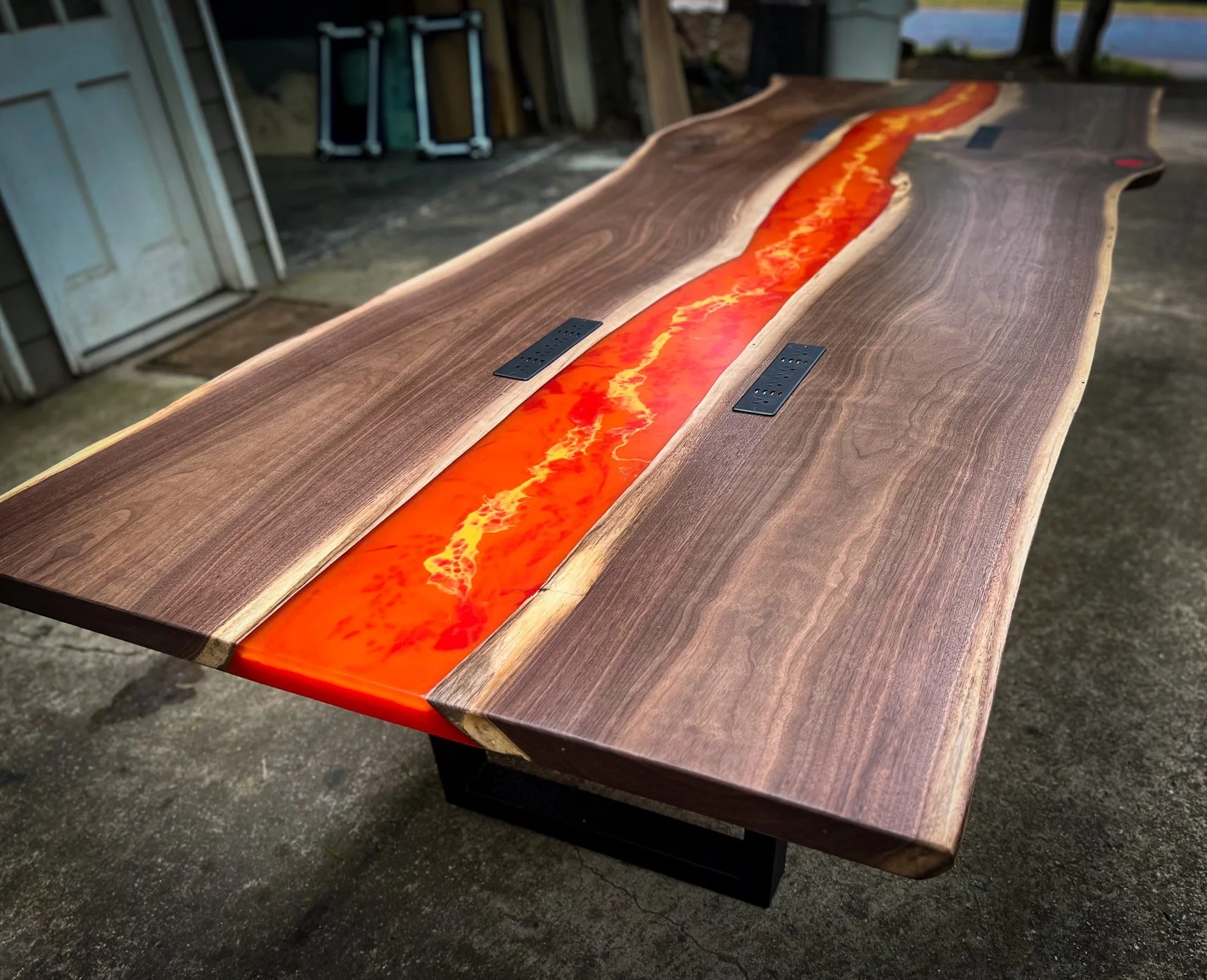 The Lye Ultimate Gaming Table