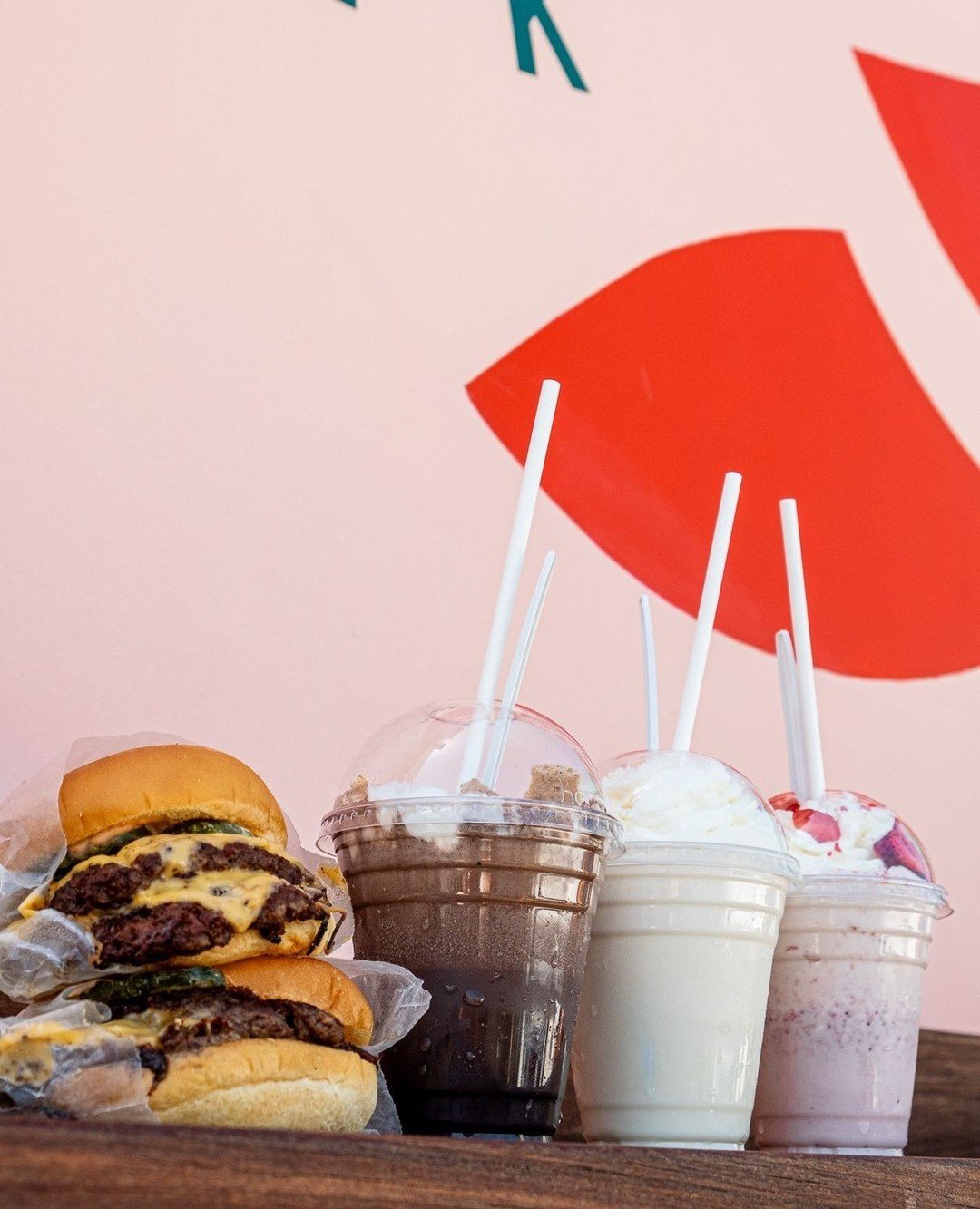 YOU NEED ~ all three shakes to go with your burger 🫡 ⁠
#thewindowla #smashburgerla #milkshake⁠