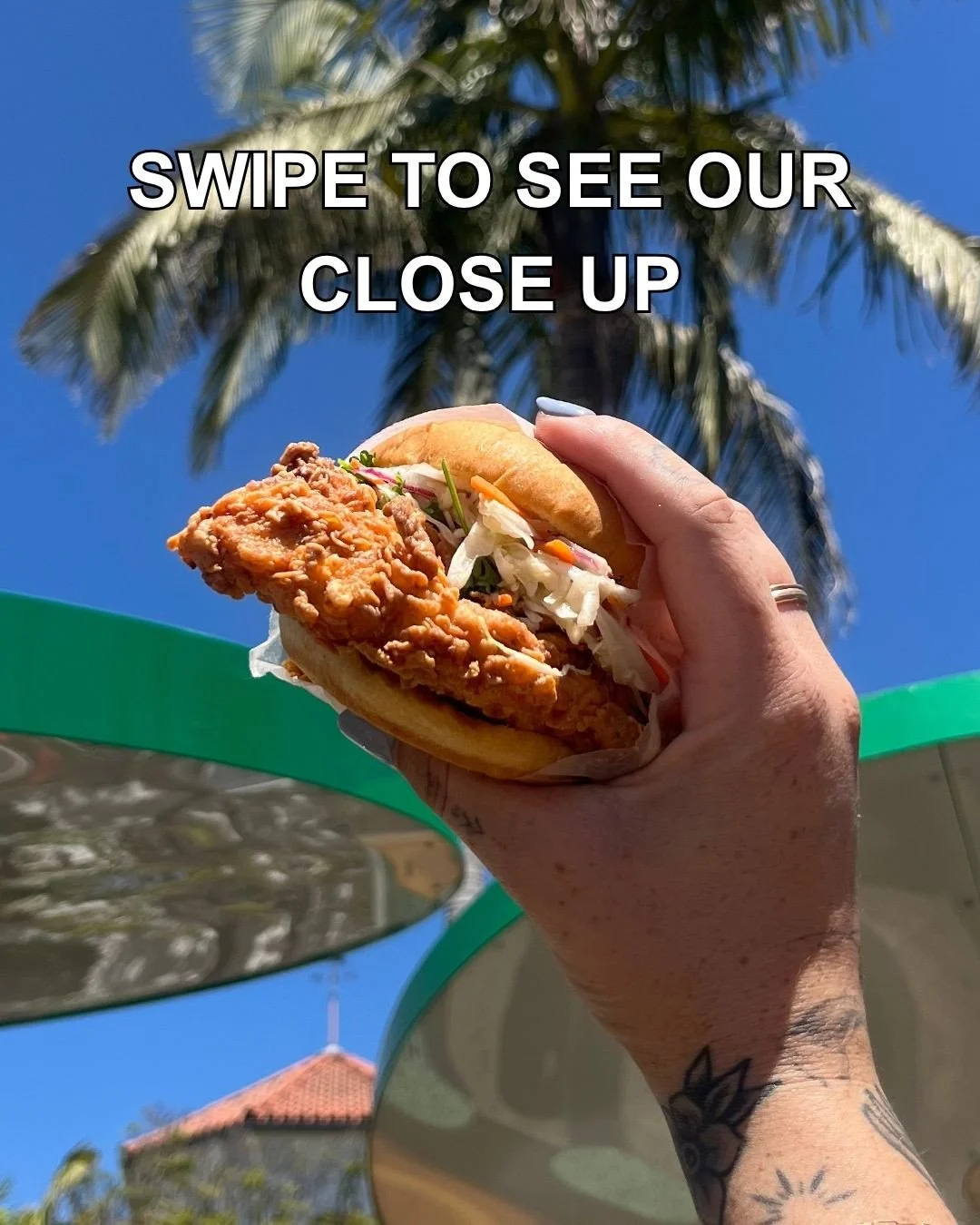 STARSTRUCK~ our Fried Chicken Sandwich really is all that 🤩 #thewindowLA #friedchicken #foodie #foodshot