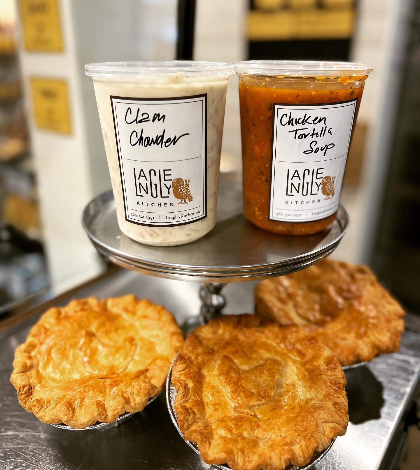 Winter Storm ❄️ 💨 2022 supplies! Clam Chowder, Mexican Tortilla Soup, + Chicken Pot Pies #itscoldoutside #soup #warmupwithsoup