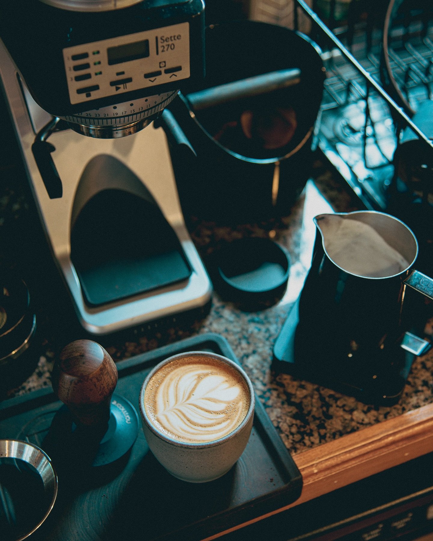Do you ever feel left behind?

We were able to escape the stressful daily grind recently. I spent the mornings relaxing and slinging one flat white after the other in a lakefront cabin. I kayaked, bird watched, made wood fired pizzas and sipped on gr