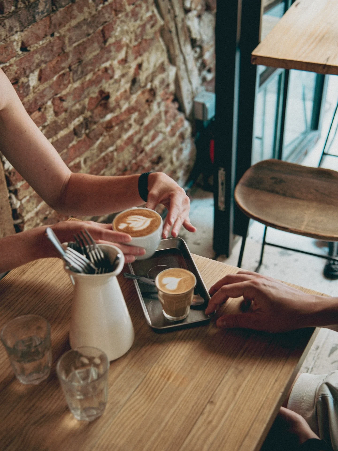 Discovery is such a cool concept.

It was already 80+ in Madrid before the sun came up. The stone walkways and buildings remained heat soaked and funneled us toward the start of our Spanish orientation.

Happily we found Pl&aacute;ntate. A tiny stree