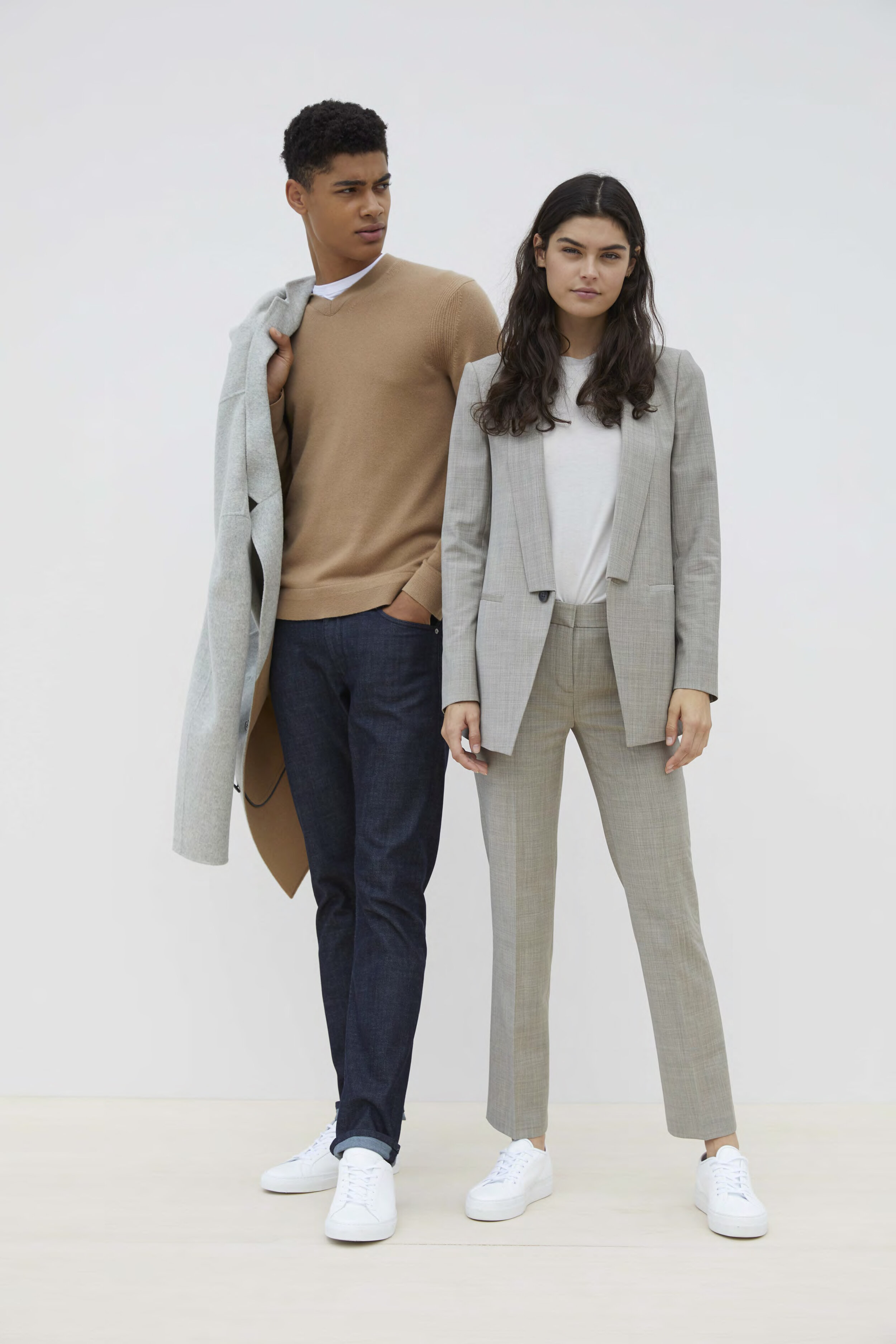 Outlet_Fall19_On Model-1.jpg