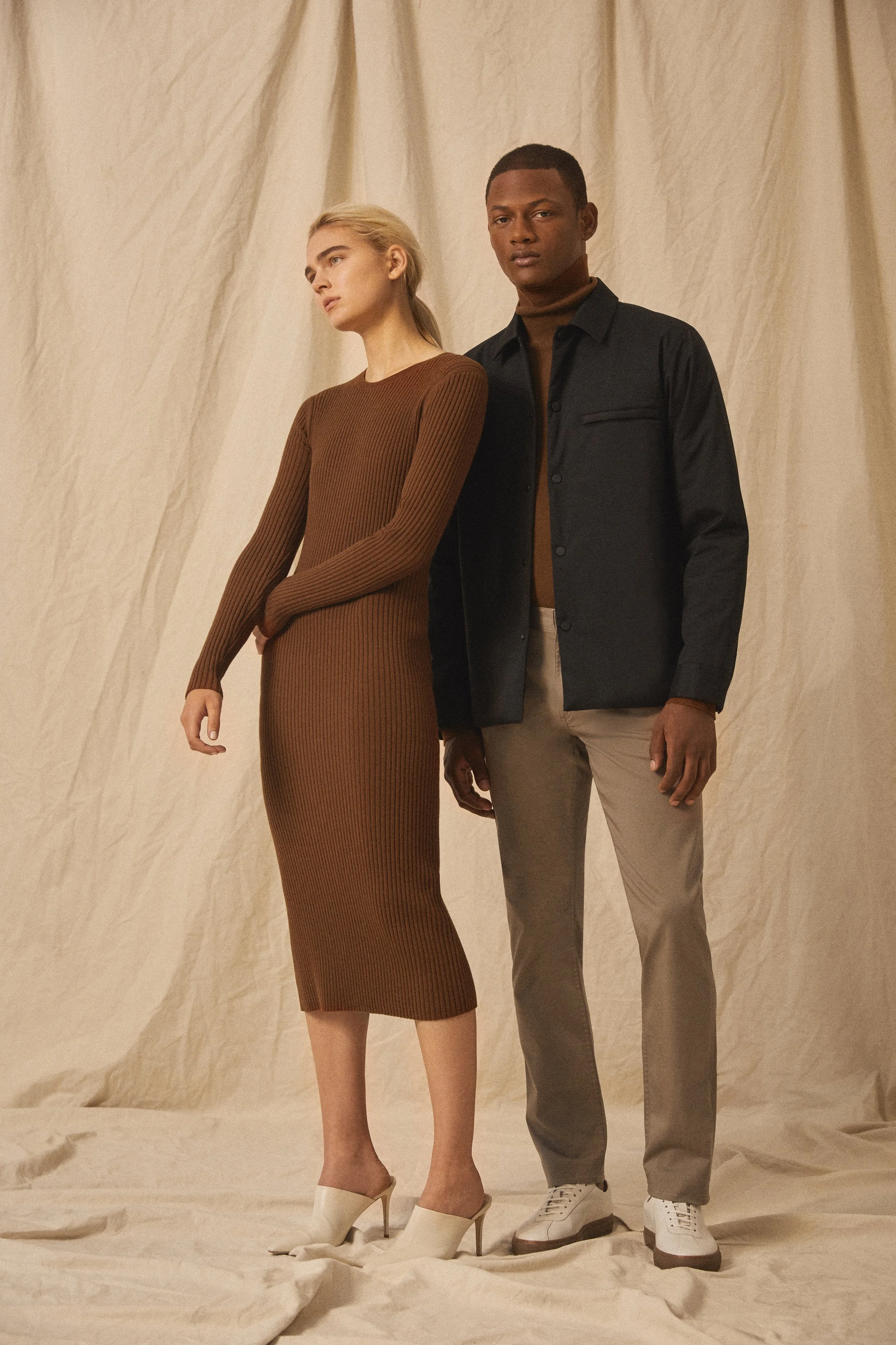 061819_Theory_Outlet_01_Shot_135.jpg
