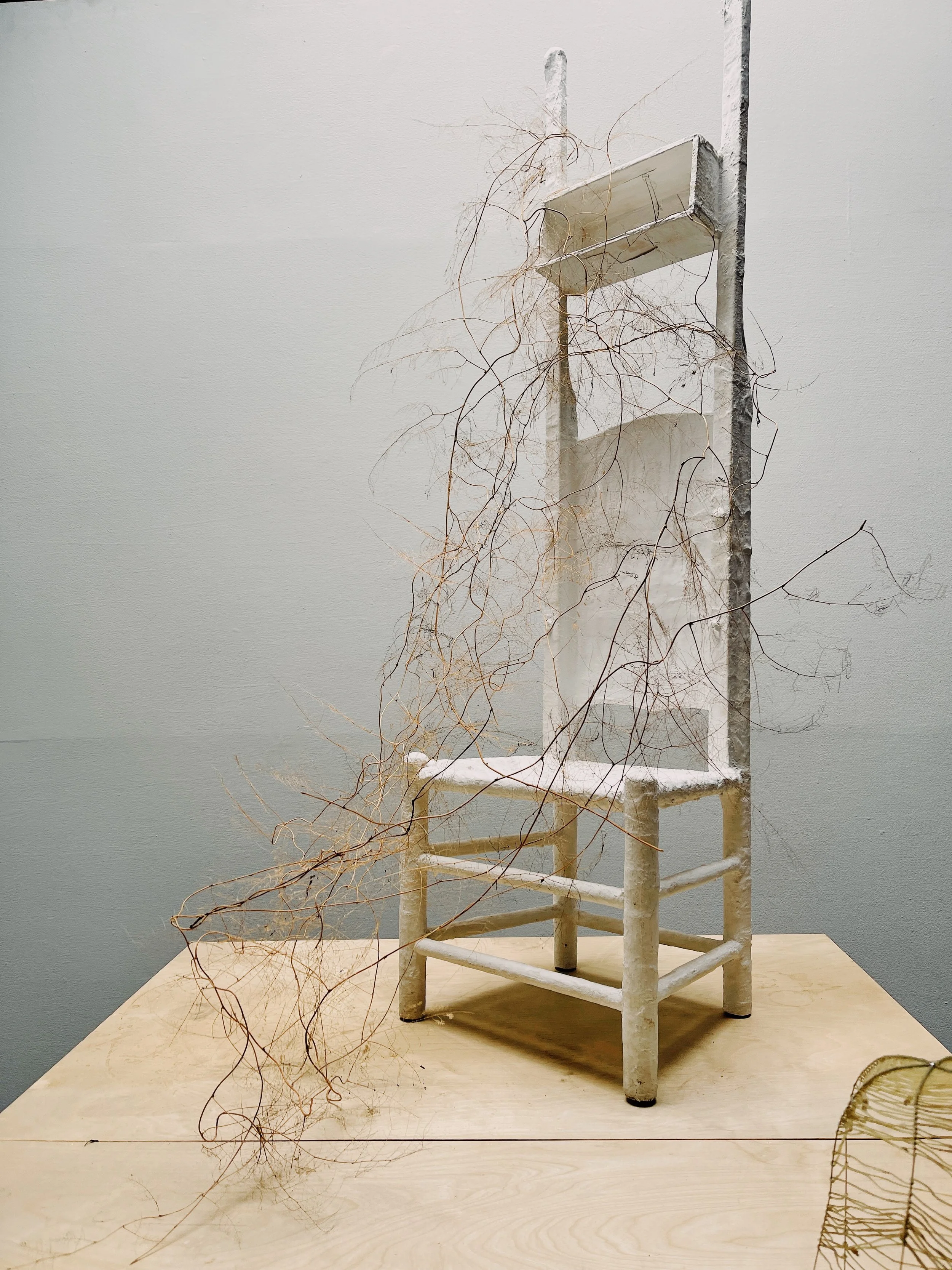 Throne_sculpture_om_krislyn Komarov.JPG