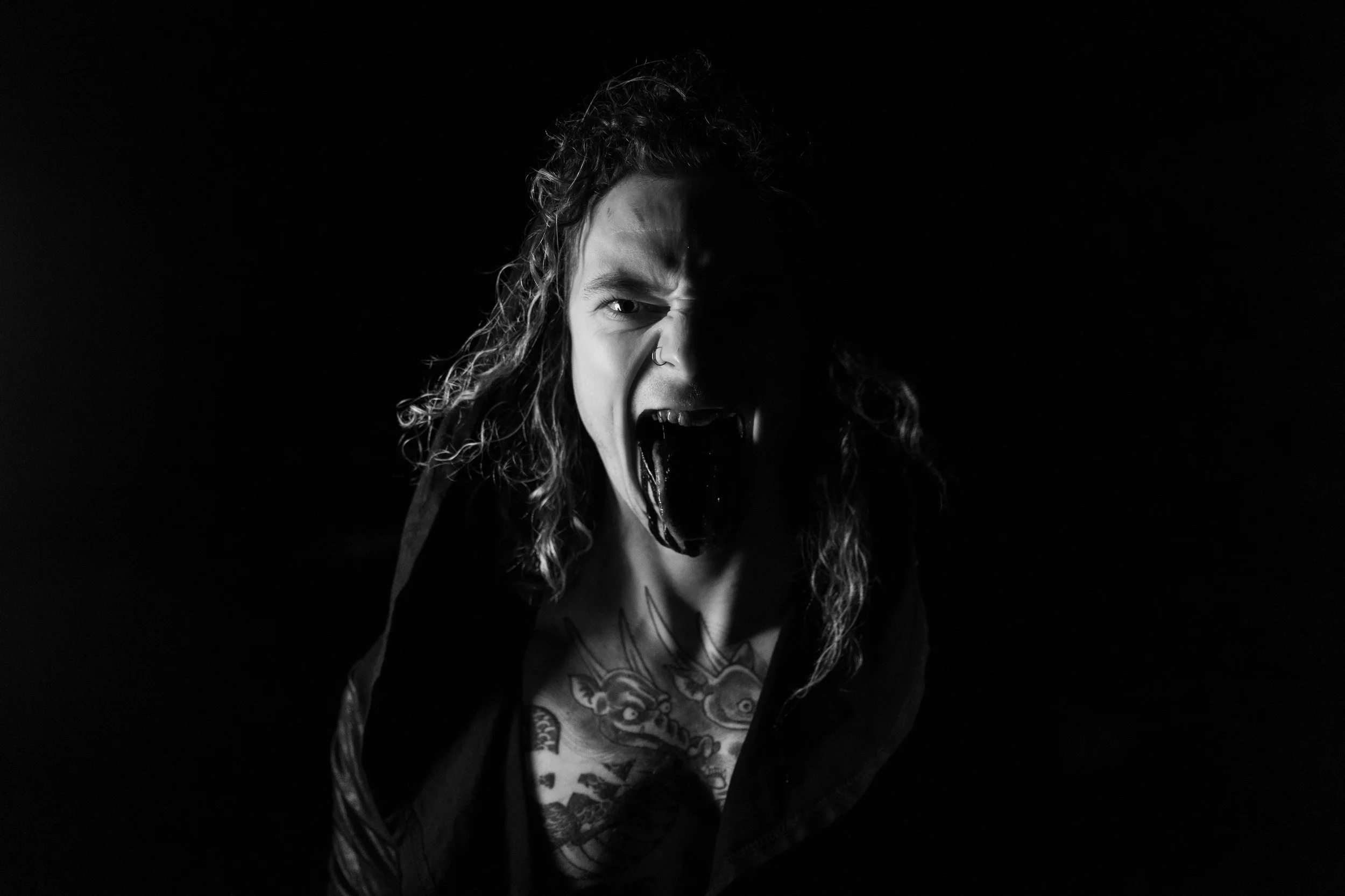 TIM GAMBLE’S “GRAVEDIGGER” ARRIVES WITH BIG VOCALS, BIG SOUND, AND A STRIKING NEW VIDEO