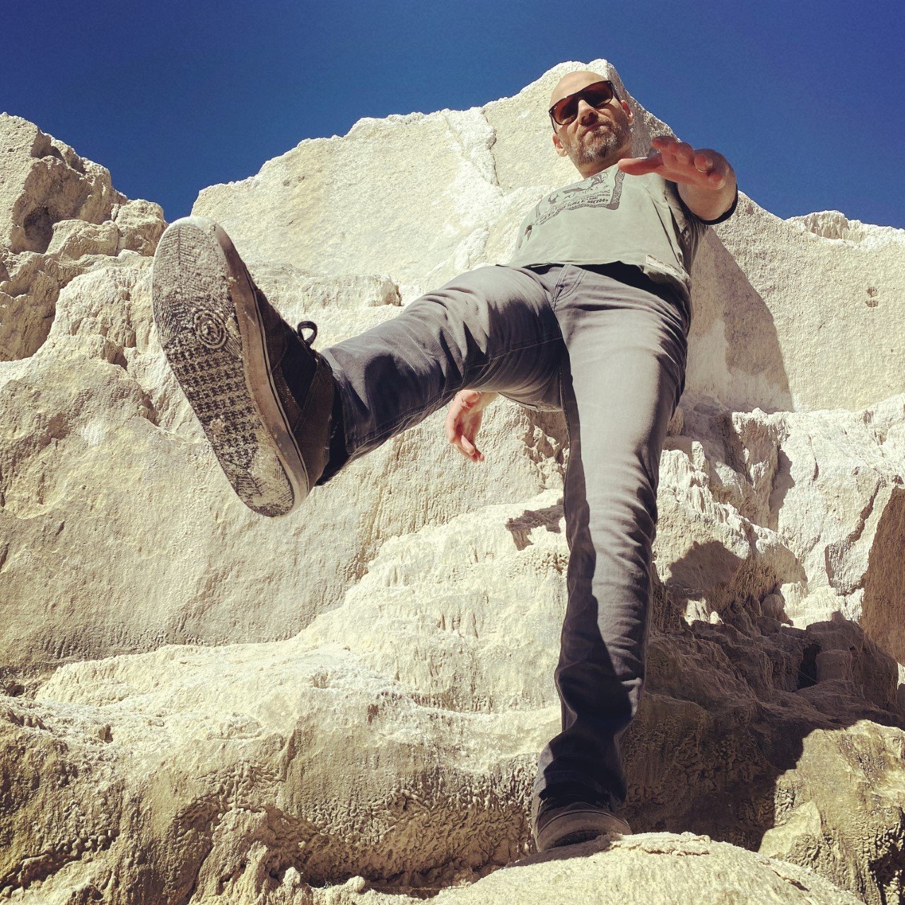 DAYS OF ALEXANDER CARRY THE “WEIGHT OF GUILT” ON NEW TRACK