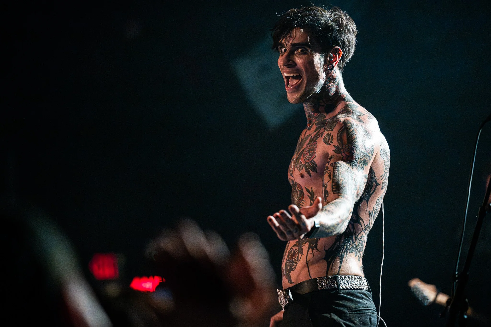 THE ROXY GETS LOUD, LOOSE, AND EMOTIONAL IN A FULL TILT MELROSE AVENUE NIGHT