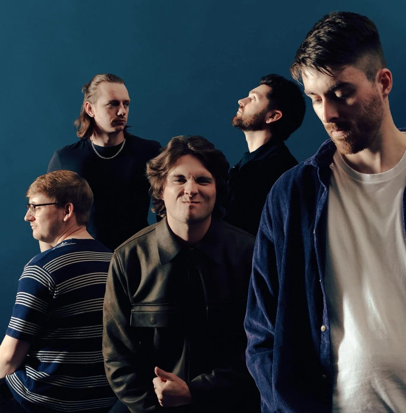 THE SILVER BARS DELIVER A CATCHY NEW SINGLE “MAN WHO FOLLOWS THE MAN”