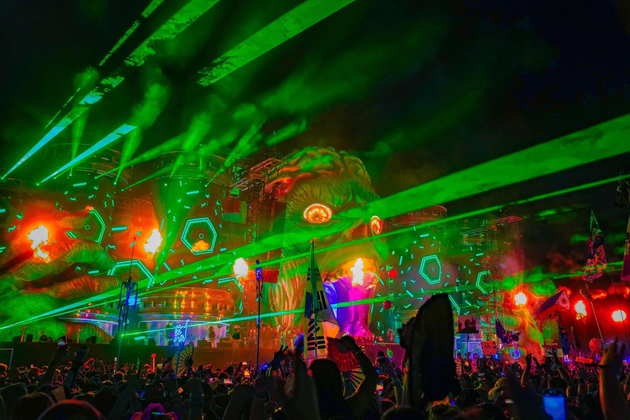 ZOMBIES, MOSH PITS, AND EARTH-SHAKING BASS DEFINE APOCALYPSE