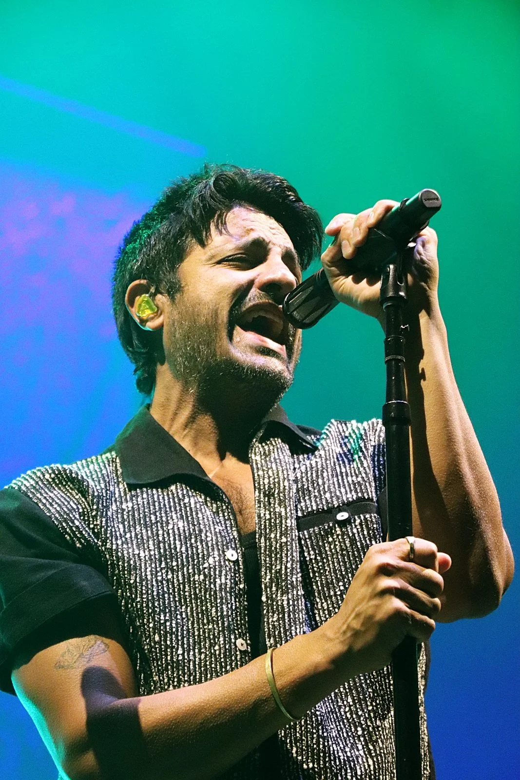 YOUNG THE GIANT AND COLD WAR KIDS DELIVER A HOMECOMING TO REMEMBER AT THE KIA FORUM