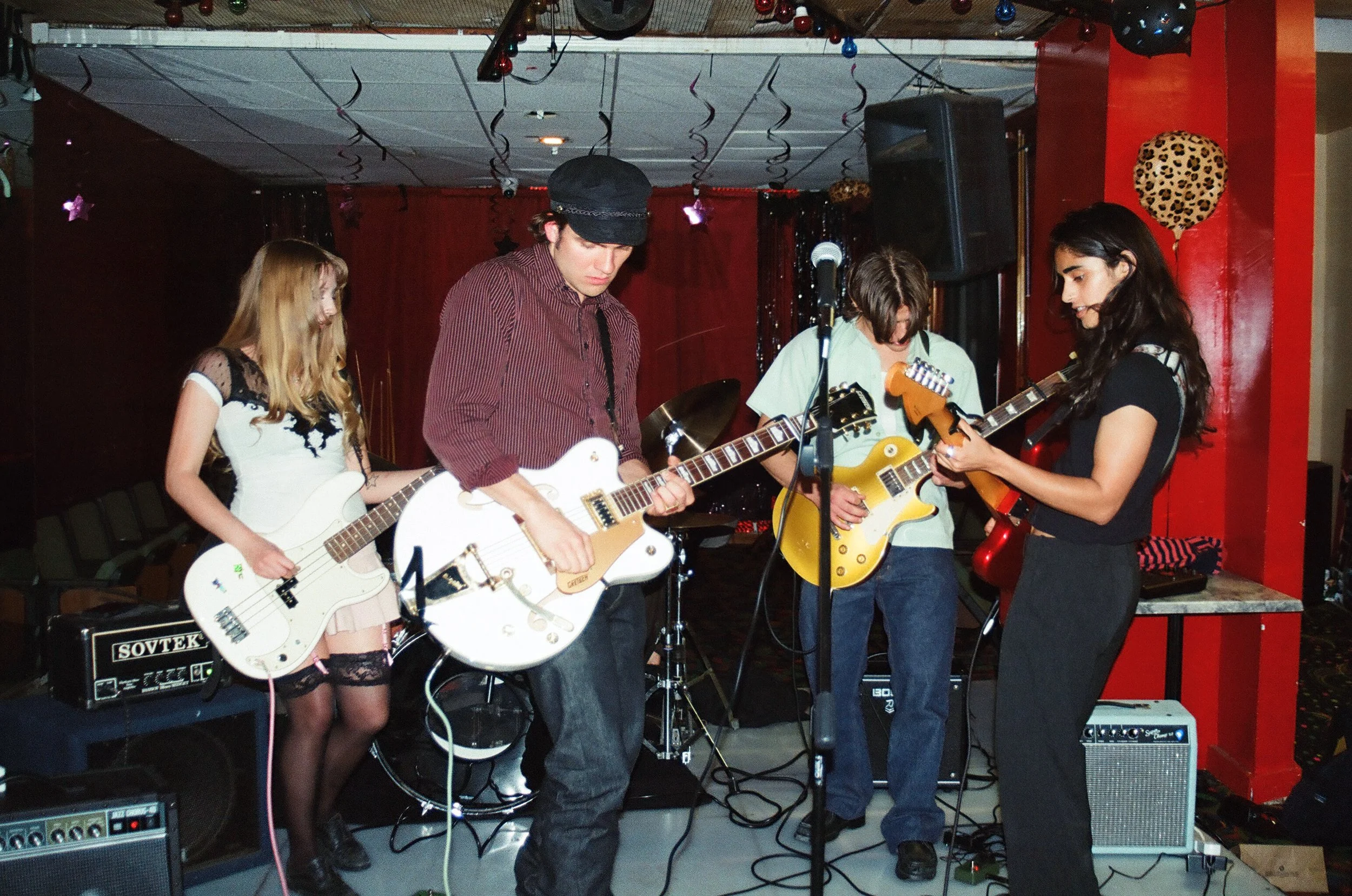 SONG PREMIERE: SLEDDING MAKE A MEMORABLE FIRST IMPRESSION WITH DEBUT SINGLE "MY GOLDEN TEMPO"