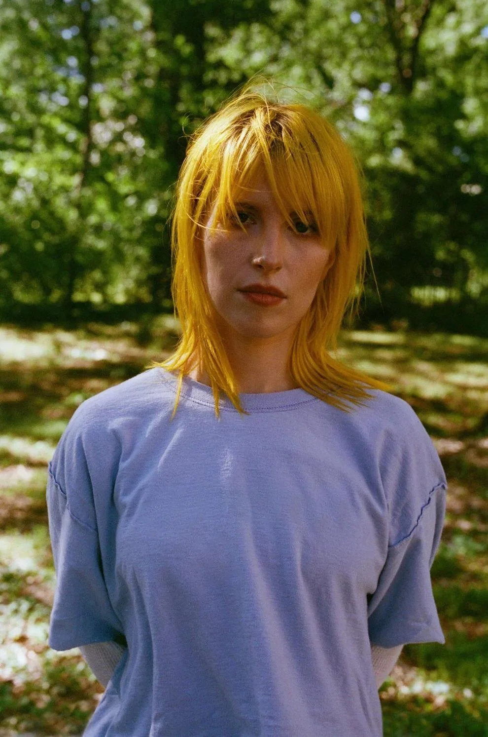 HAYLEY WILLIAMS BREAKS HER SILENCE ON CHAD GILBERT’S PASSING WITH HEARTFELT TRIBUTE