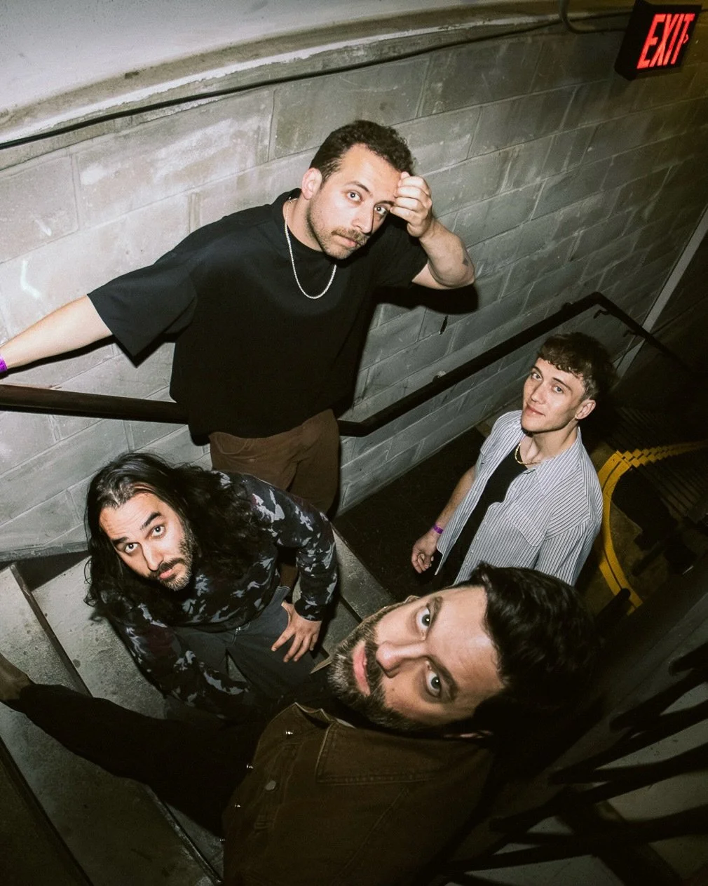 SOCIAL CREATURES FIND THEIR GROOVE ON DREAMY NEW SINGLE “SEA GLASS”
