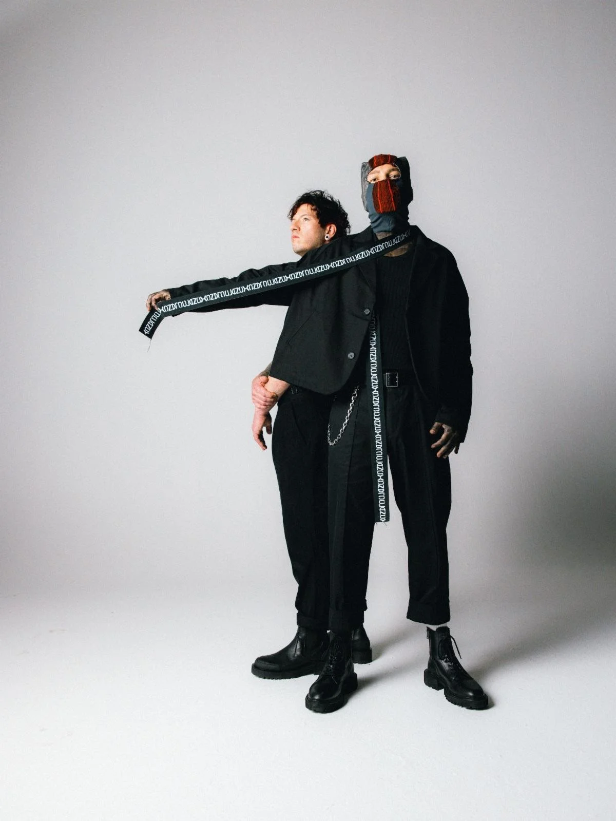 TWENTY ONE PILOTS DROP SURPRISE DEMO OF FANFAVORITE “DOUBT” AHEAD