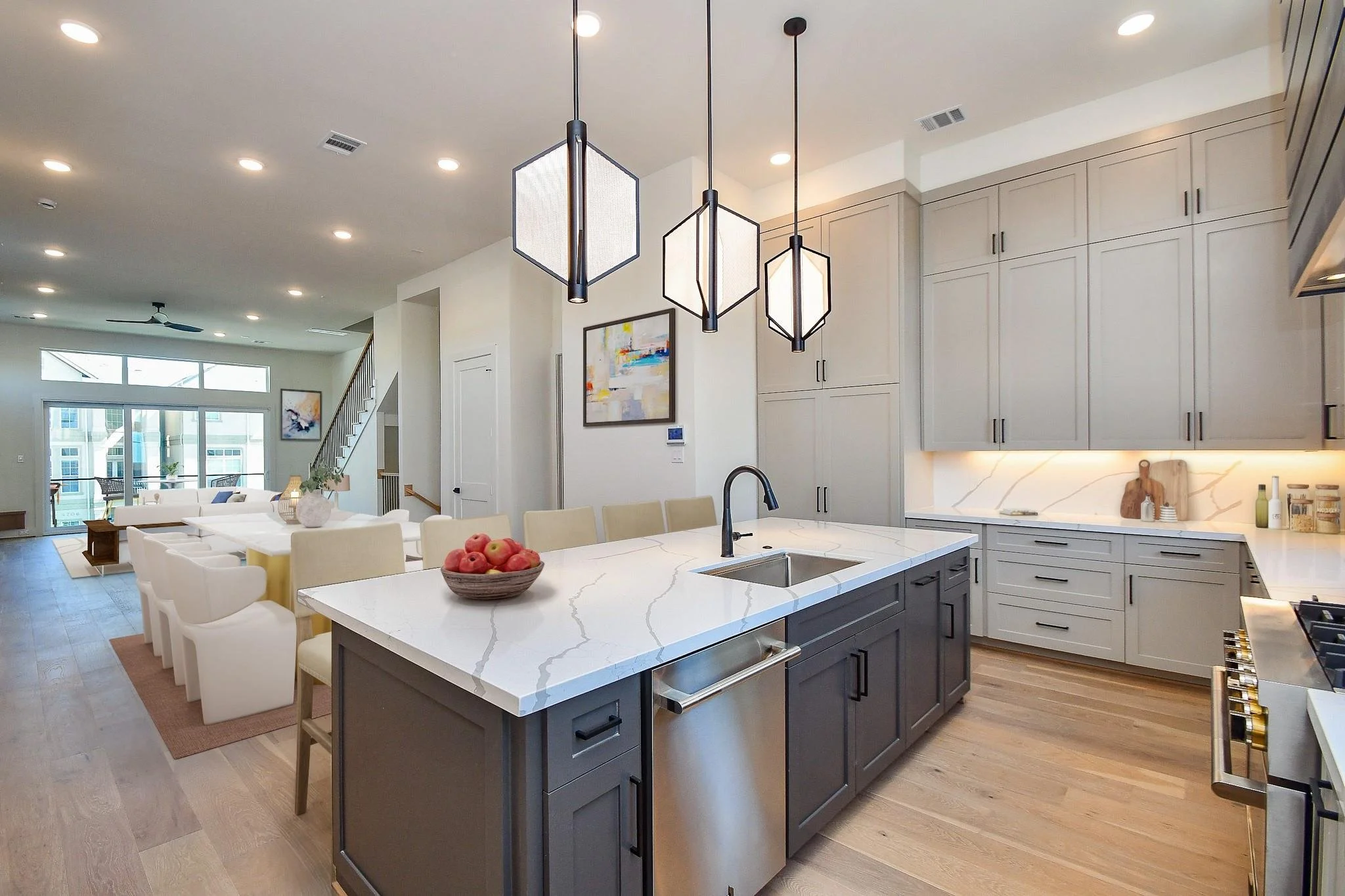 4709 Gibson, 77077