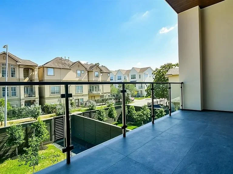 viewoffbackbalcony.jpeg