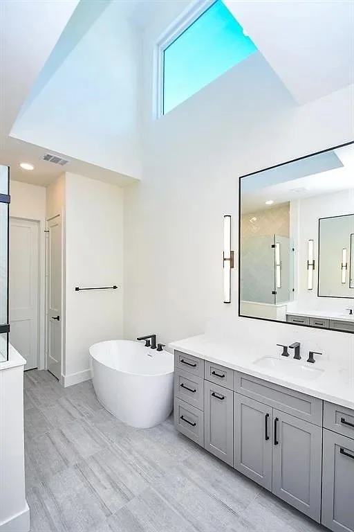 primarybathroom5.jpeg