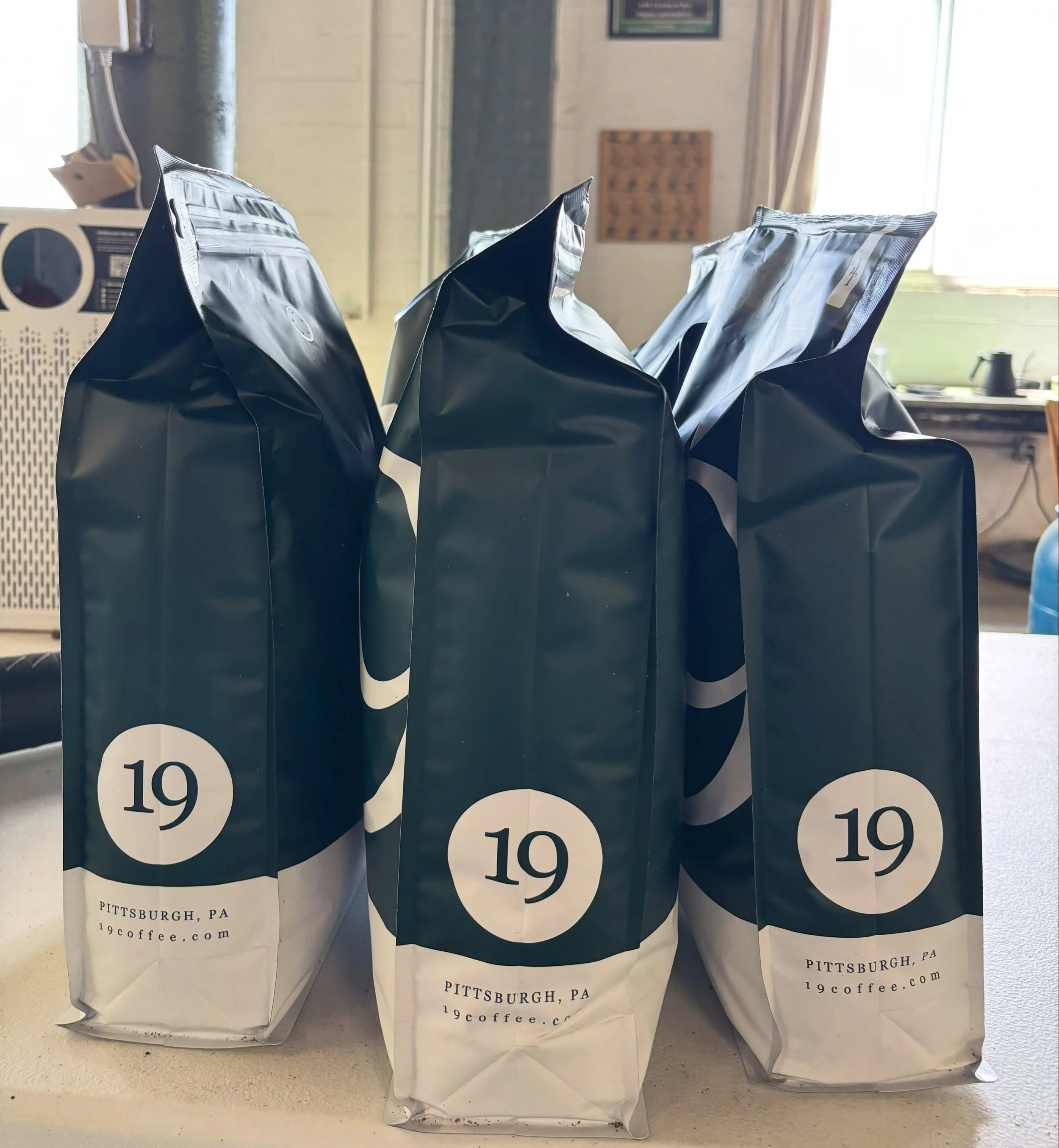 Big appetites require the big bags, Get a 5 lbs bag of your favorite online or for behind the counter ☕️🩵

#pittsburgh #pittsburghcoffee #coffeeroaster #pittsburghcoffeeroaster #coffee