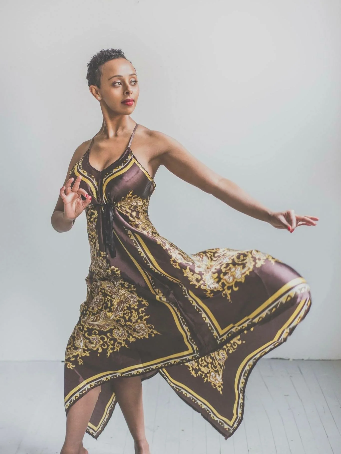 2016 Trend ➿

This was the most painful, intense, transformative &amp; powerful years of my life. In 2016, I finally walked away from unconscious suffering and into my purpose. 

Becoming a yoga studio owner, a Holistic Life Coach, tending to interge