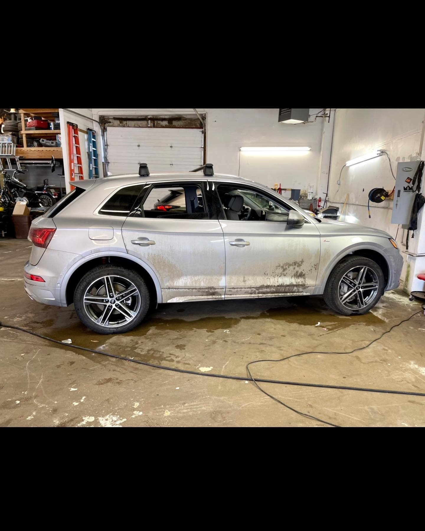 From grime to shine! #audi #rs #sq6 #audisport #audiq8 #audisline