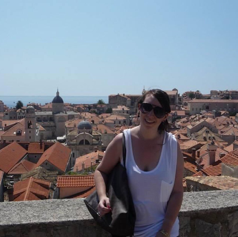 On this cold and snowy day, I choose to dream of warmer times ... for instance, Dubrovnik would be really nice right now. 

Aside from the stunning waters,  delicious food, medieval old town, terracotta roofs and fortified walls, Dubrovnik allowed me