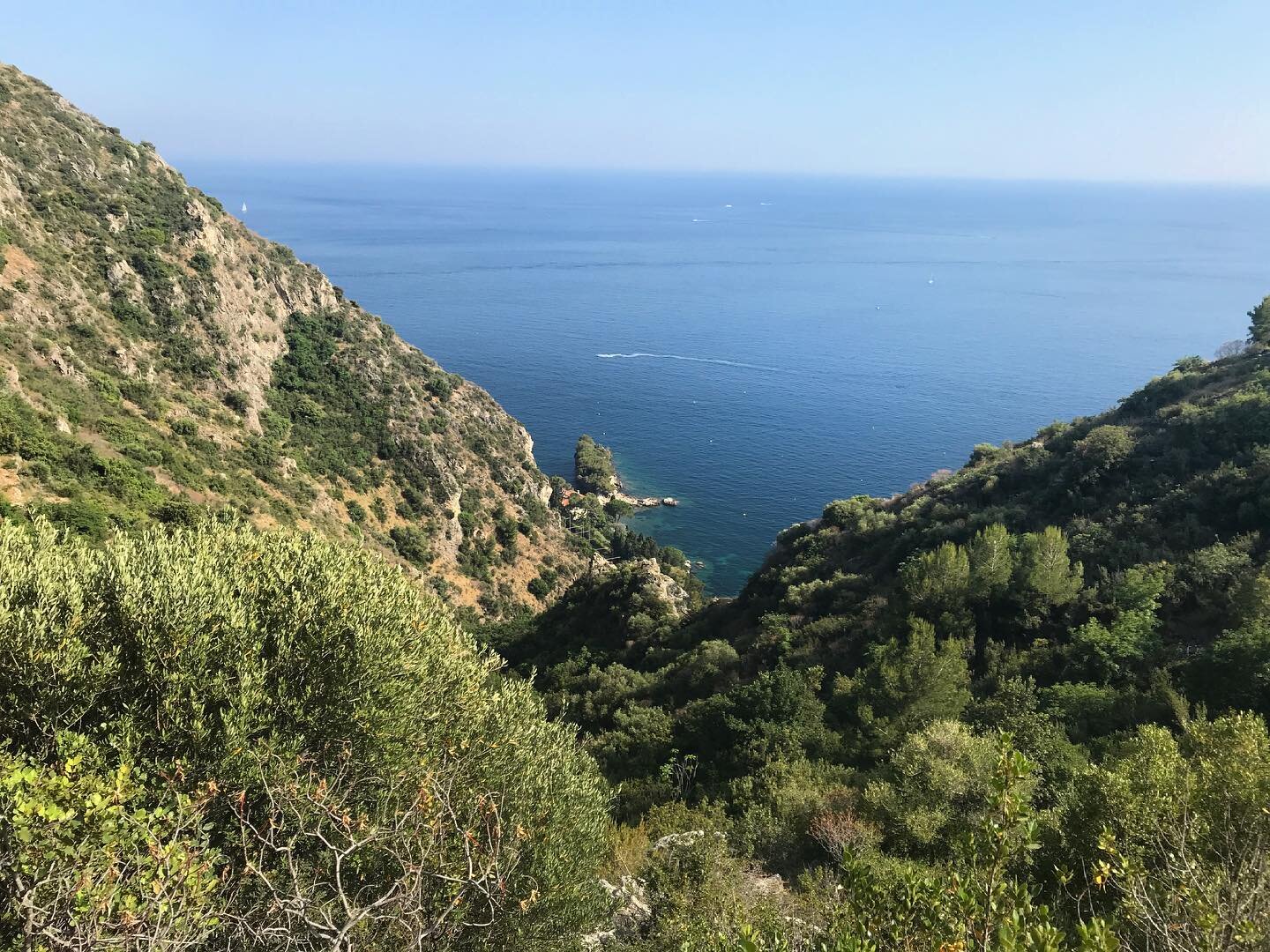 Ocean views in &Egrave;ze from the Nietzsche trail. 

Two years ago I got to celebrate my birthday with some of my best friends in an Airbnb in &Egrave;ze. Despite a brutal record-breaking heat wave, it was one of the most memorable birthdays of my l