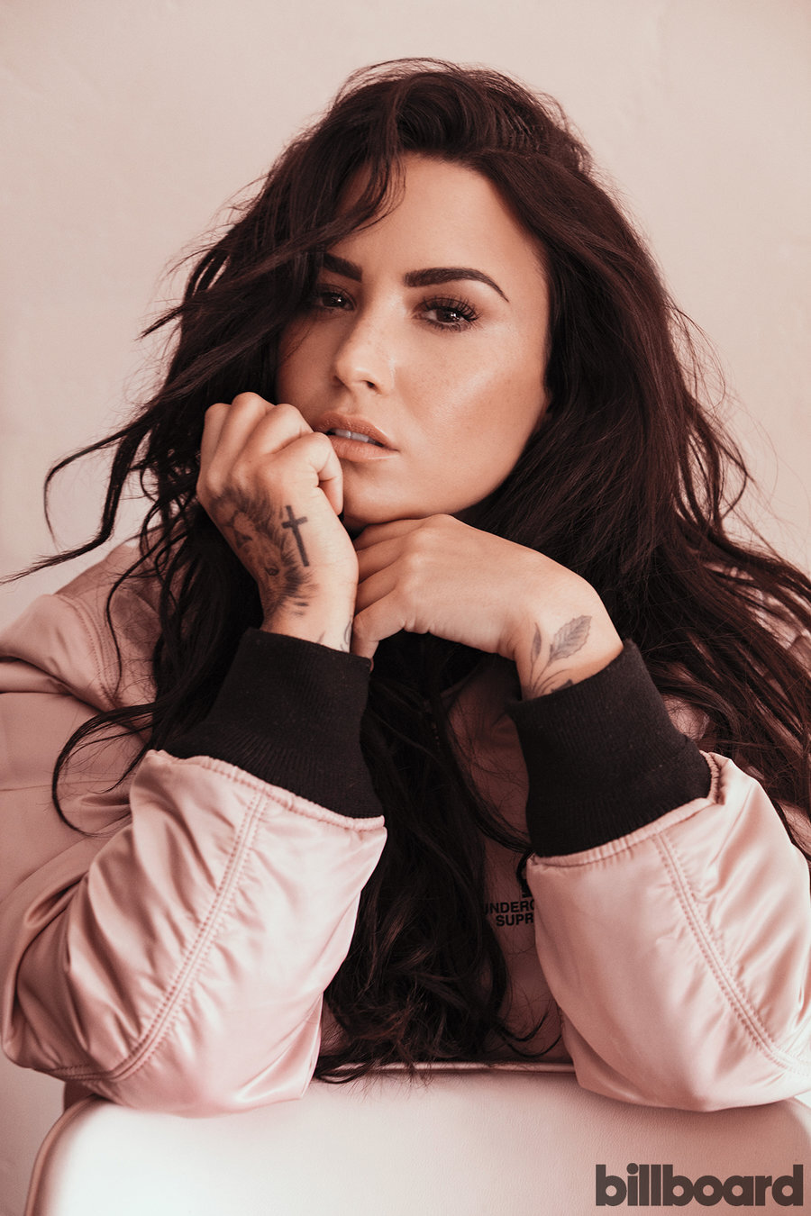 03-demi-lovato-55d89an-bb7-fea-billboard-1240.jpg