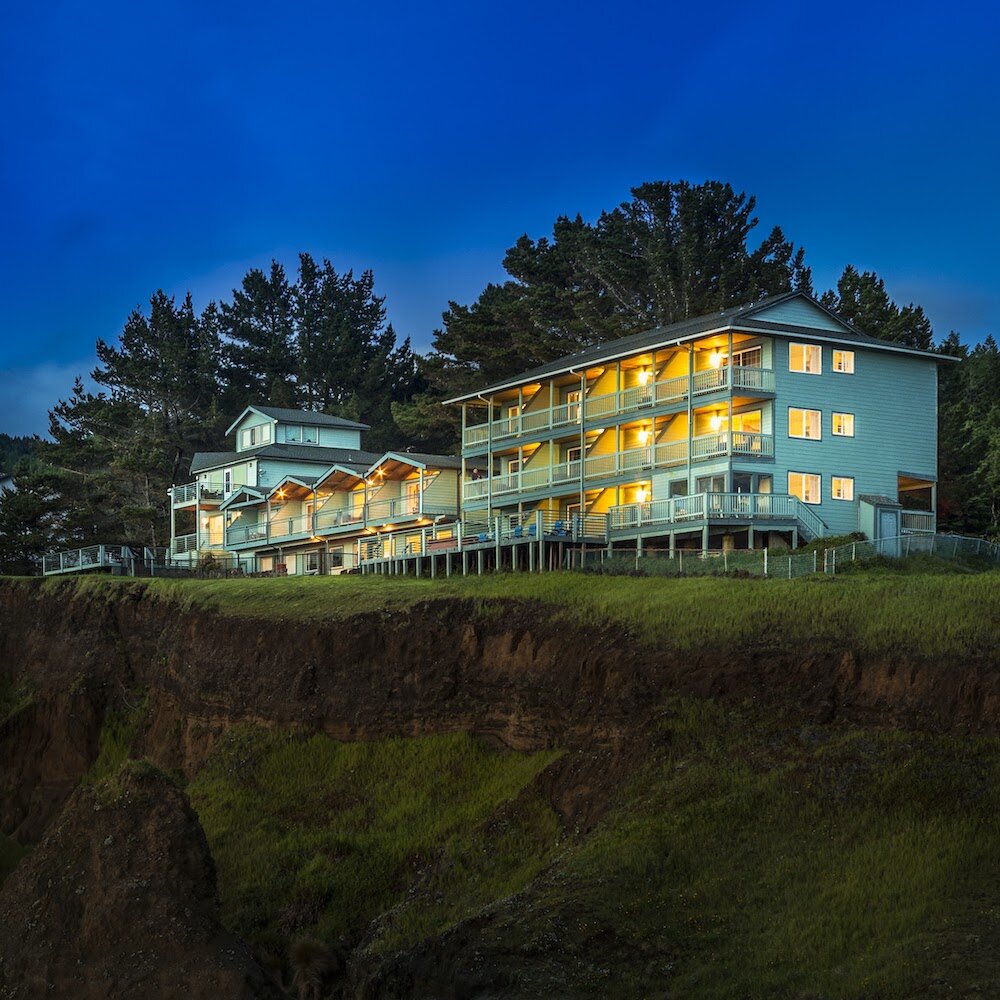 Shelter Cove Artist Reception