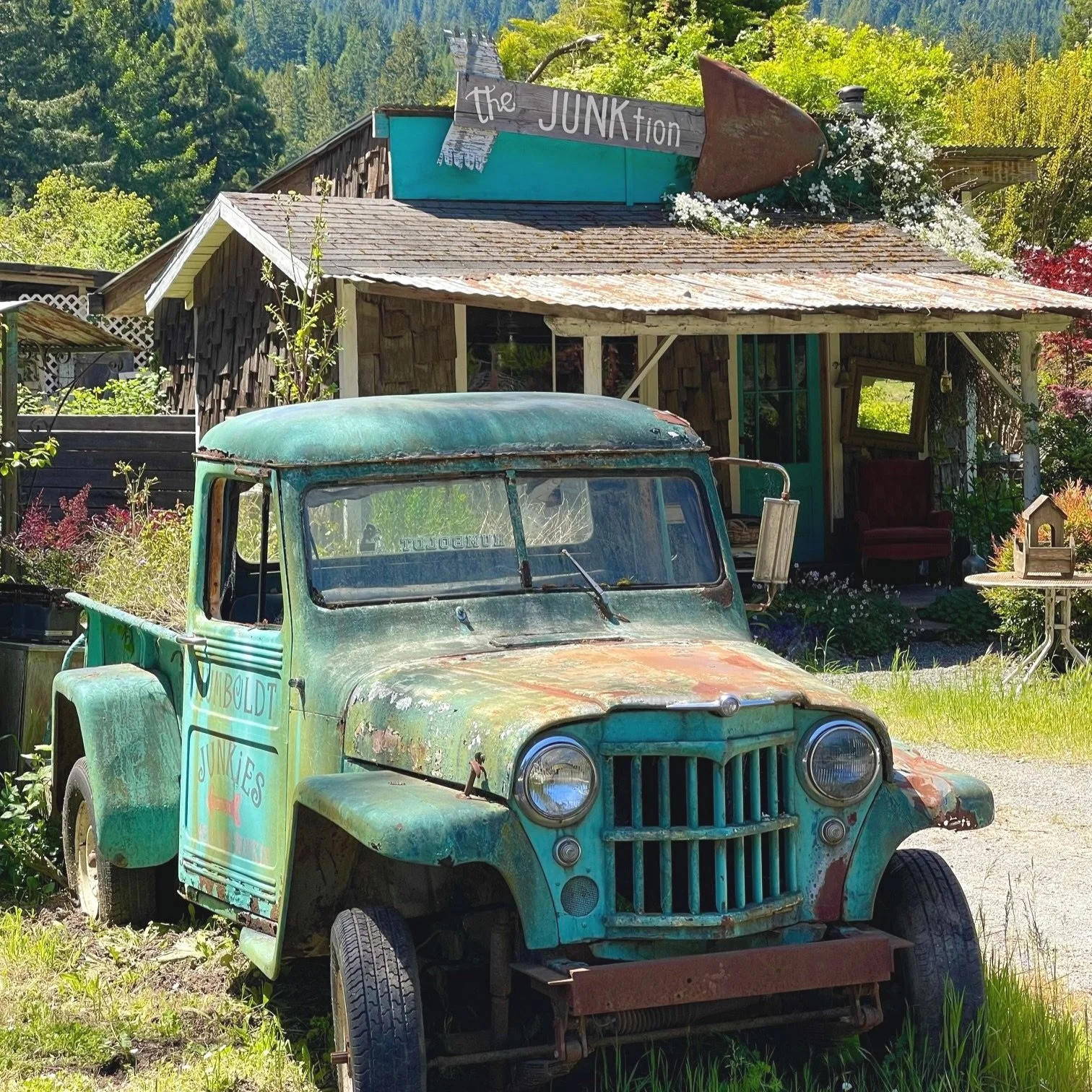 The JUNKtion Redcrest