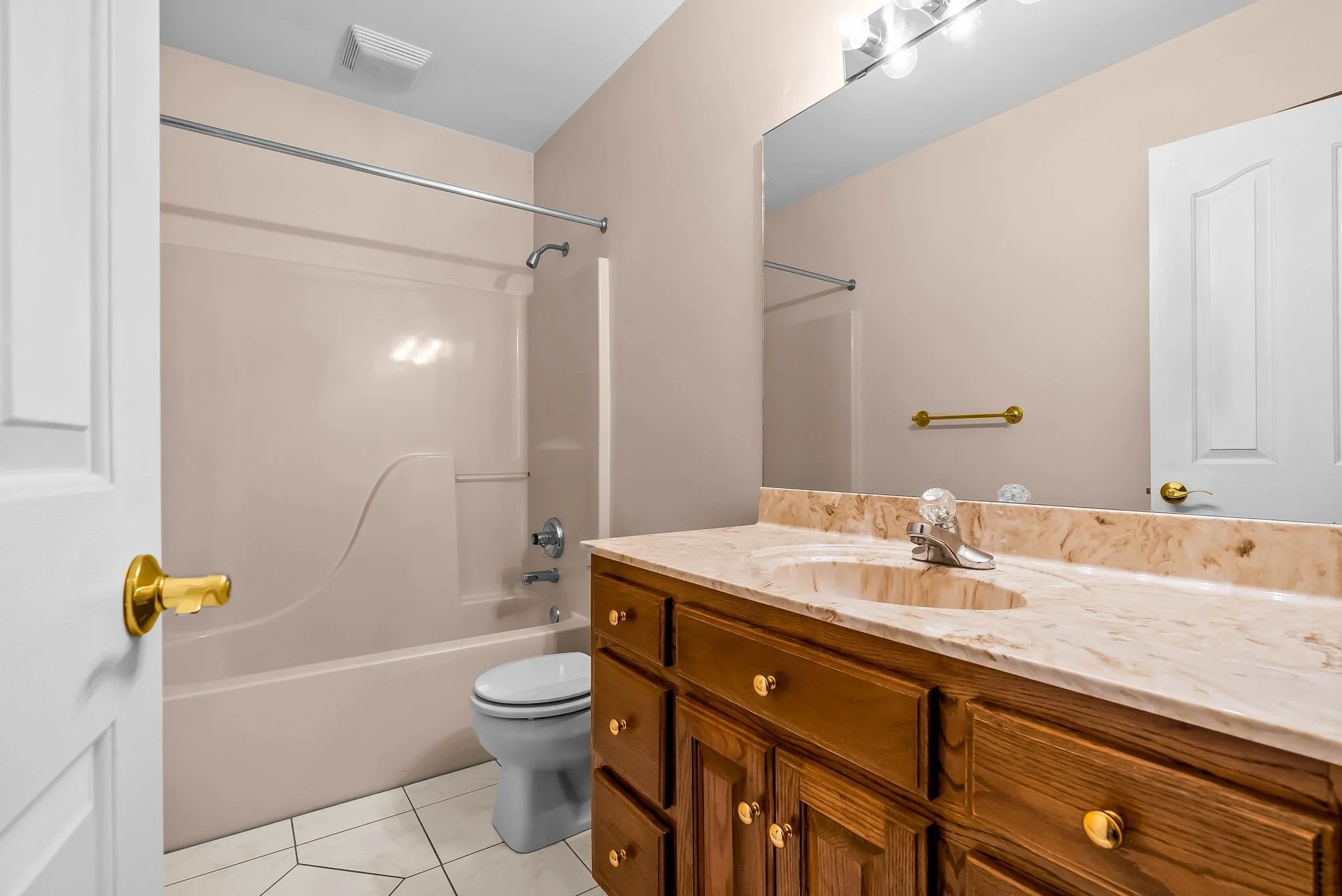 1000 Rockbridge Rd (13 of 59).jpg