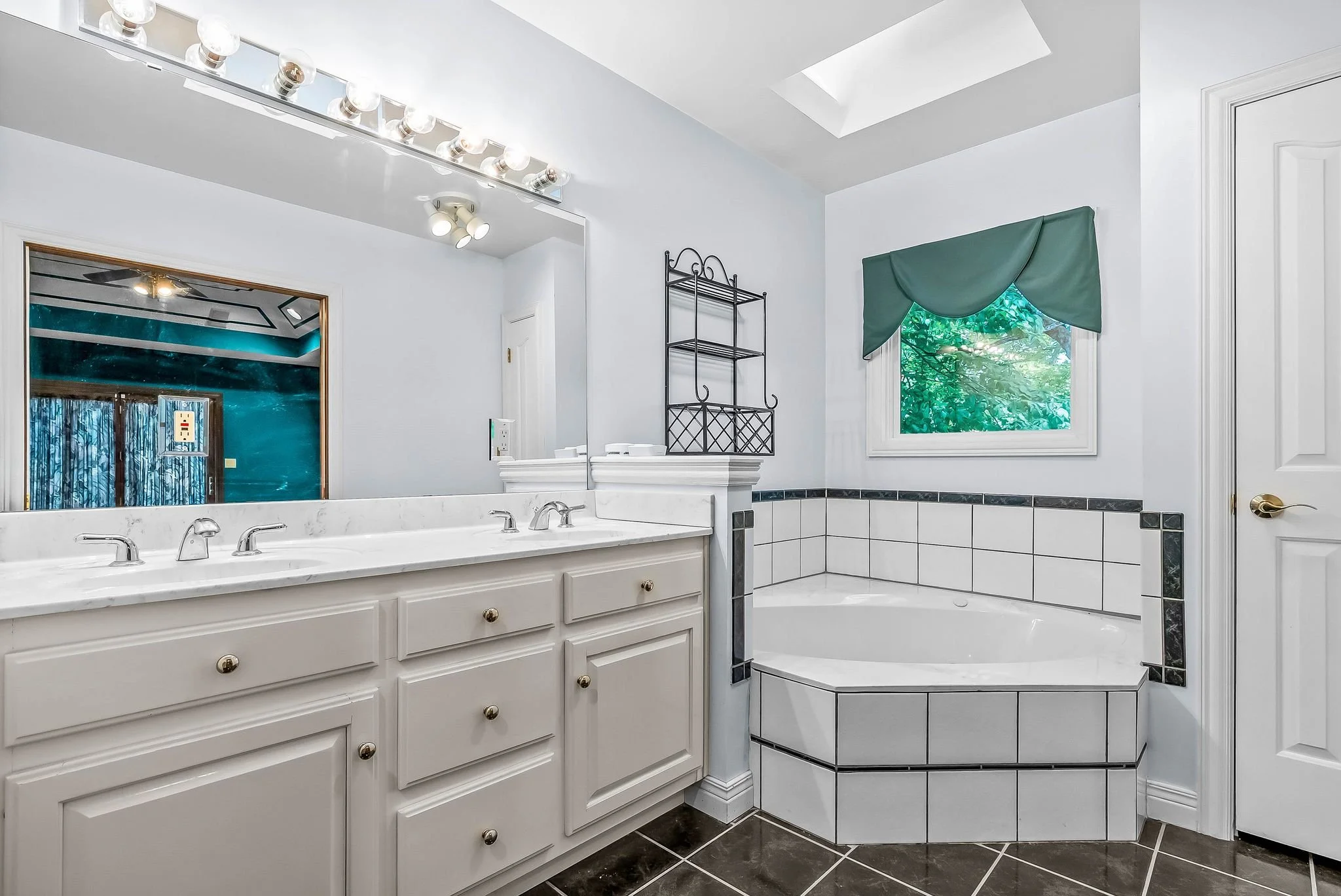 1000 Rockbridge Rd (18 of 59).jpg