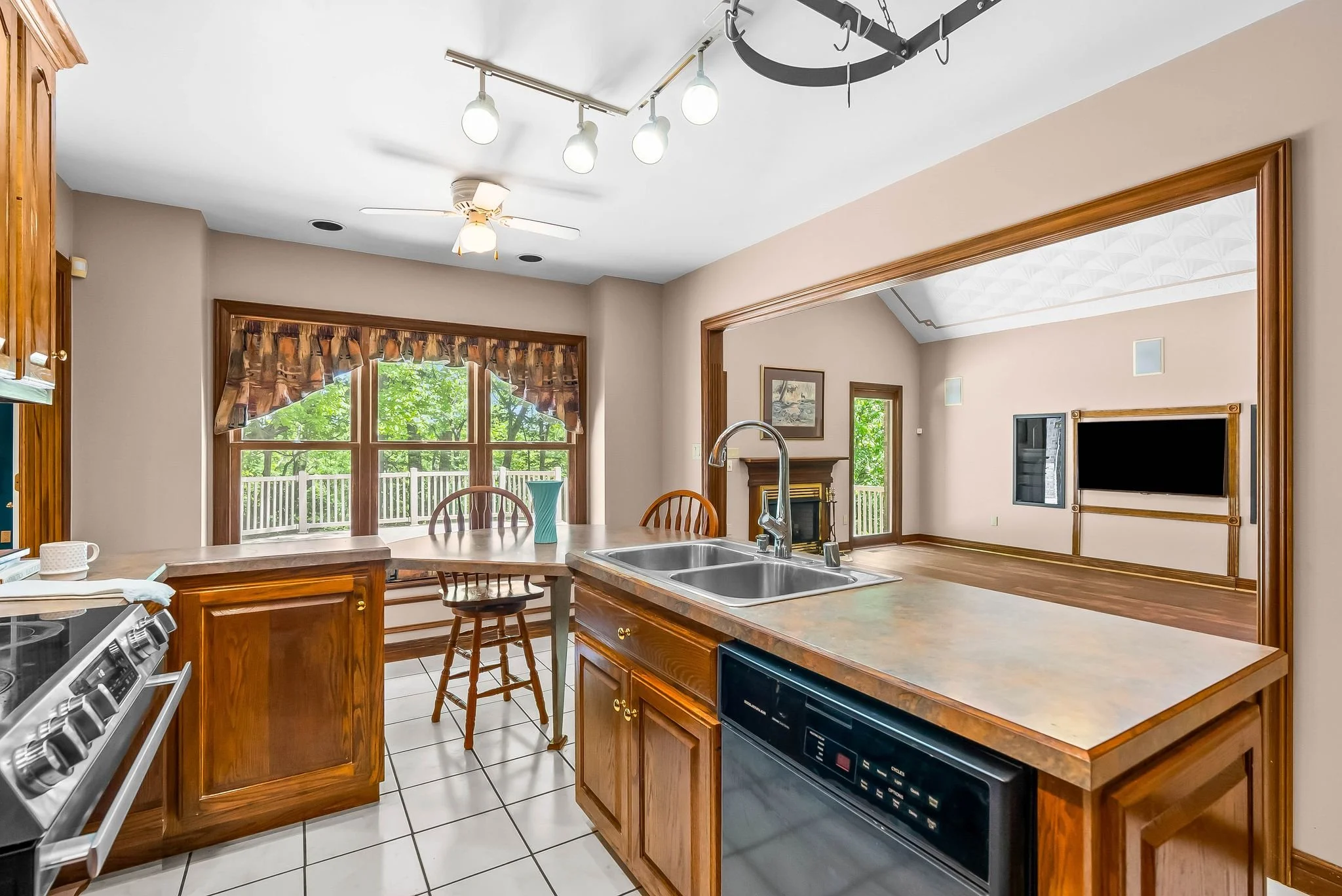 1000 Rockbridge Rd (25 of 59).jpg