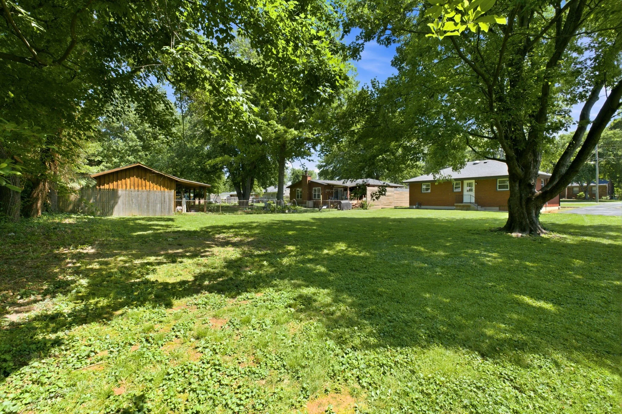 110 Woodlawn Ave-11.jpg
