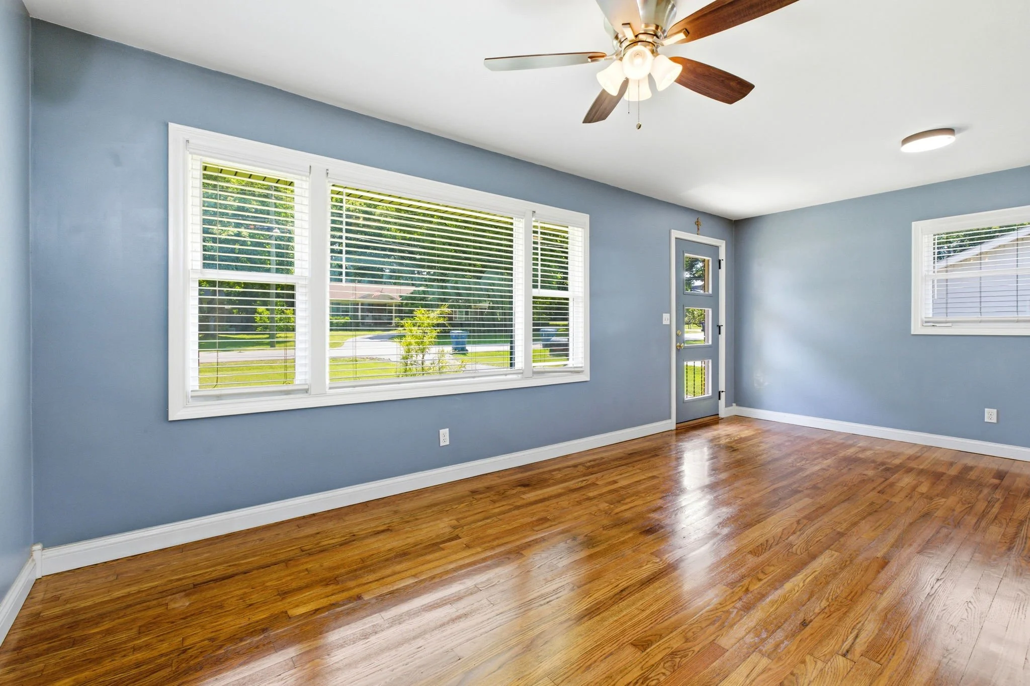 110 Woodlawn Ave-16.jpg