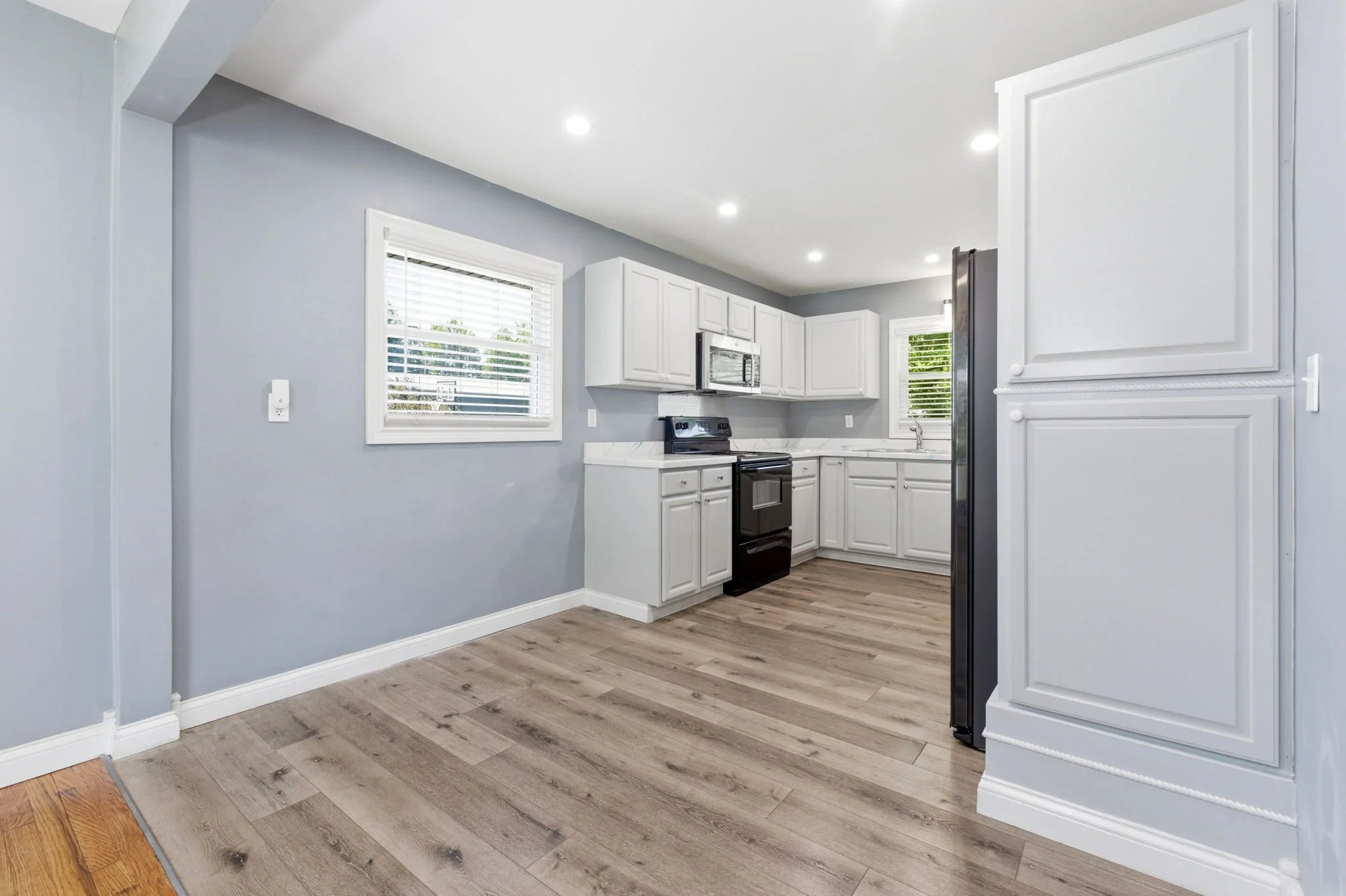 110 Woodlawn Ave-23.jpg