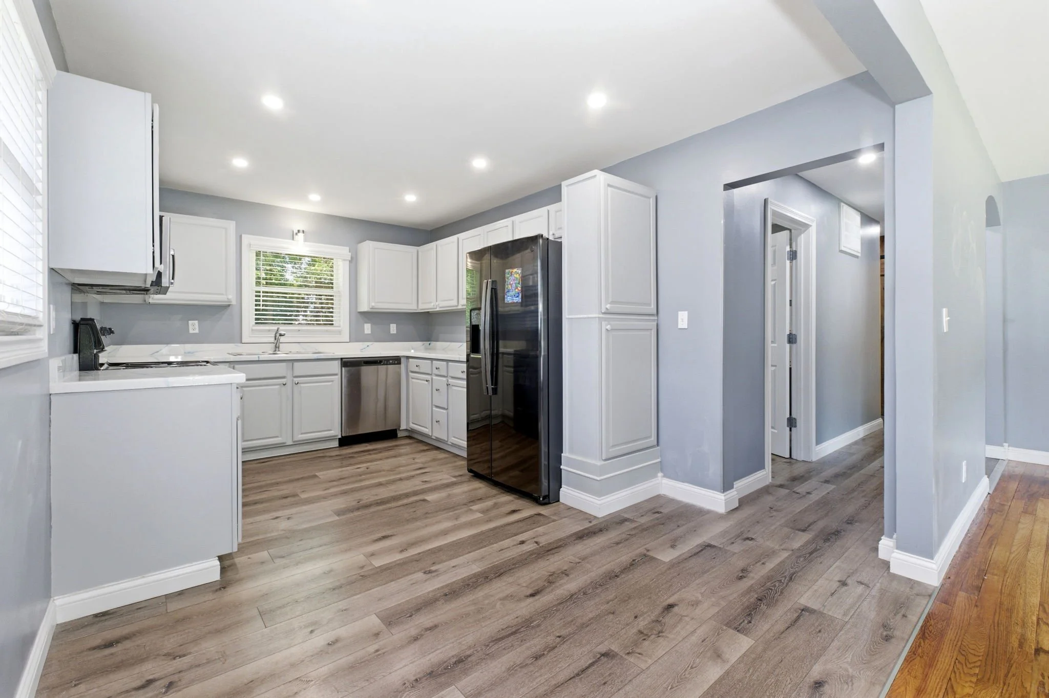 110 Woodlawn Ave-24.jpg