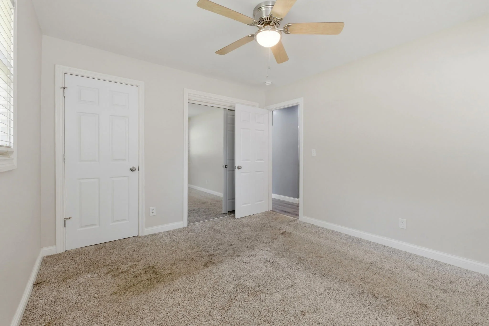 110 Woodlawn Ave-26.jpg