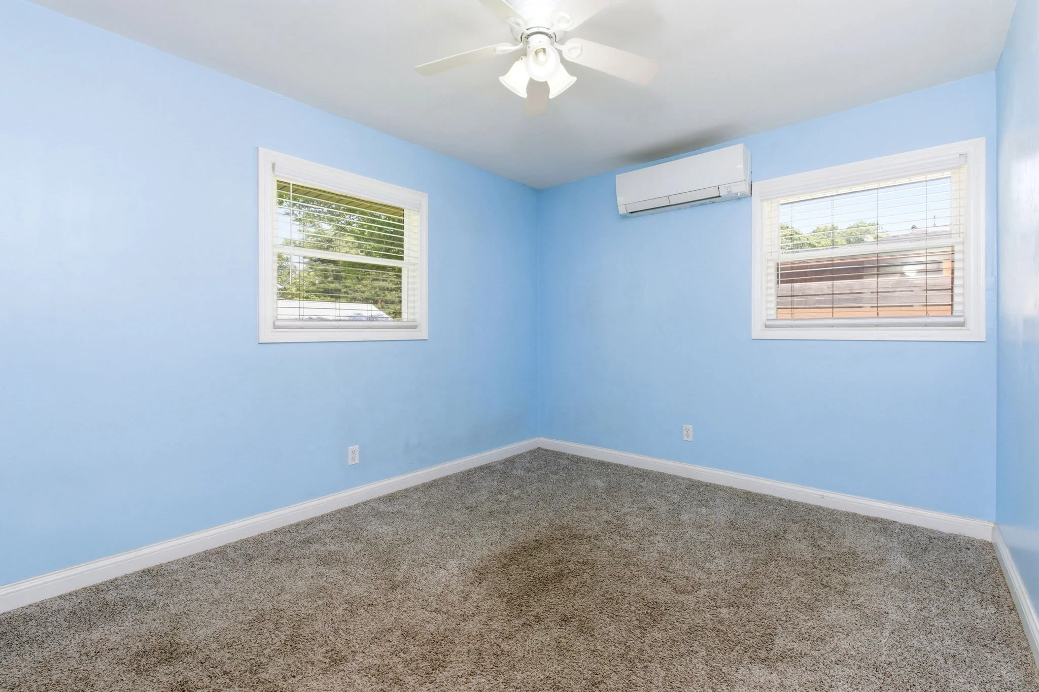 110 Woodlawn Ave-29.jpg