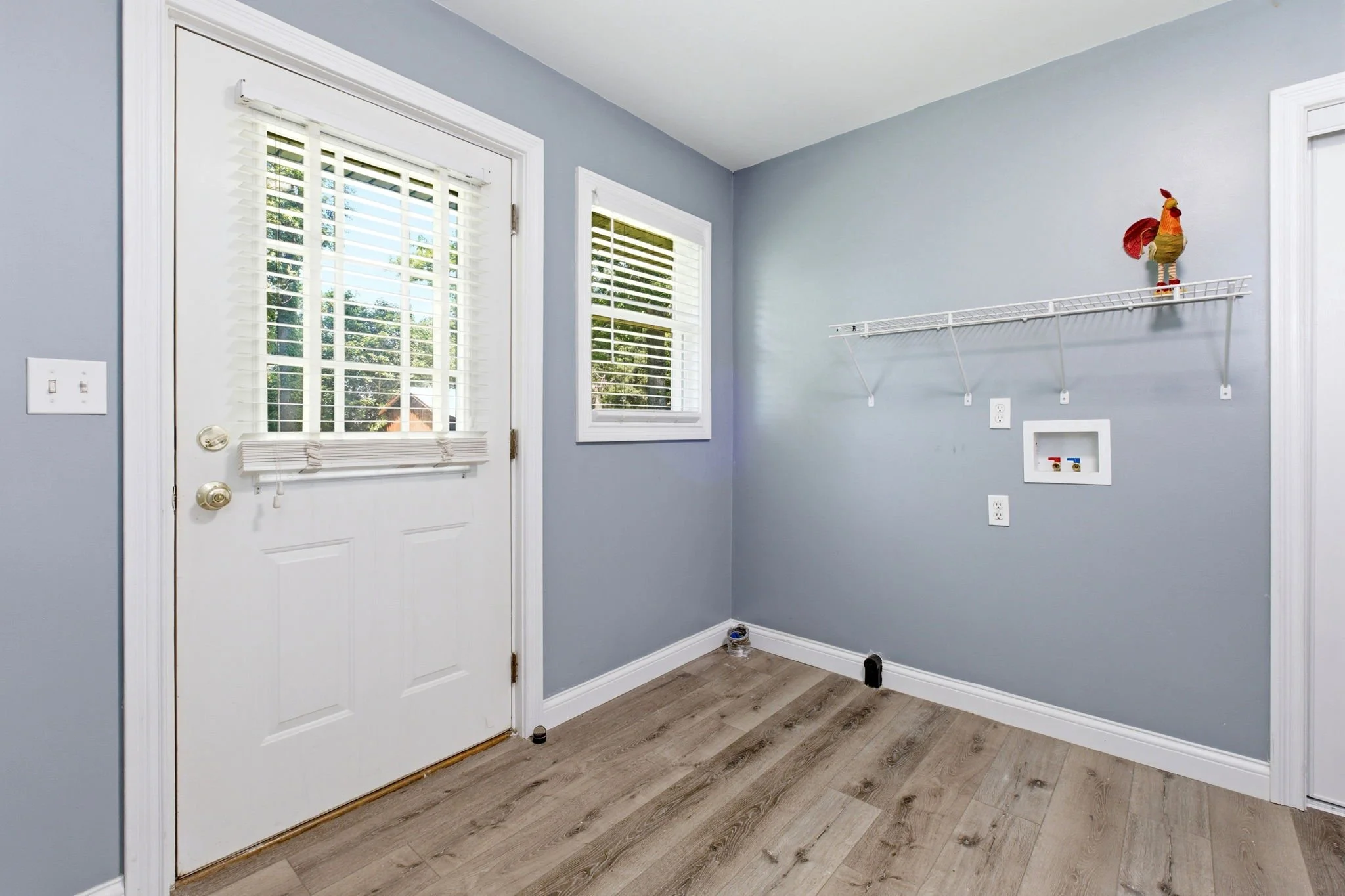 110 Woodlawn Ave-32.jpg