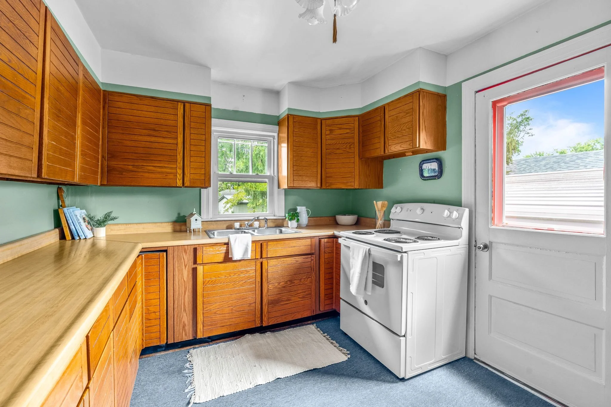 519 N 4th Ave (9 of 48).jpg
