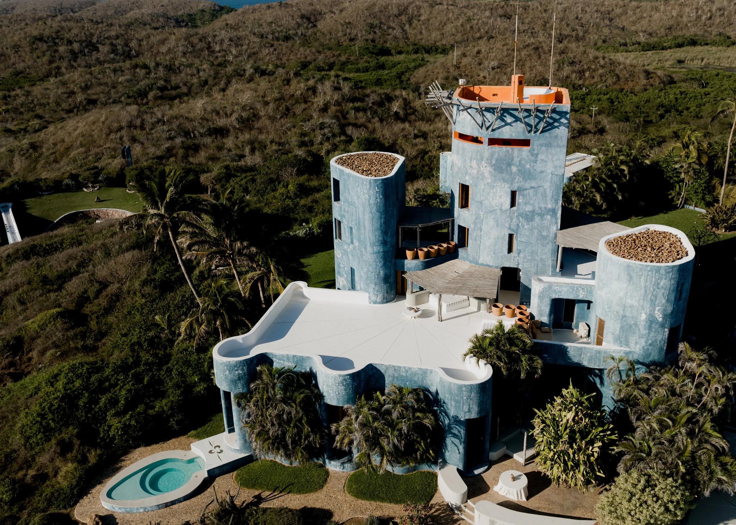 The Best Time of Year to Get Married in Careyes, México