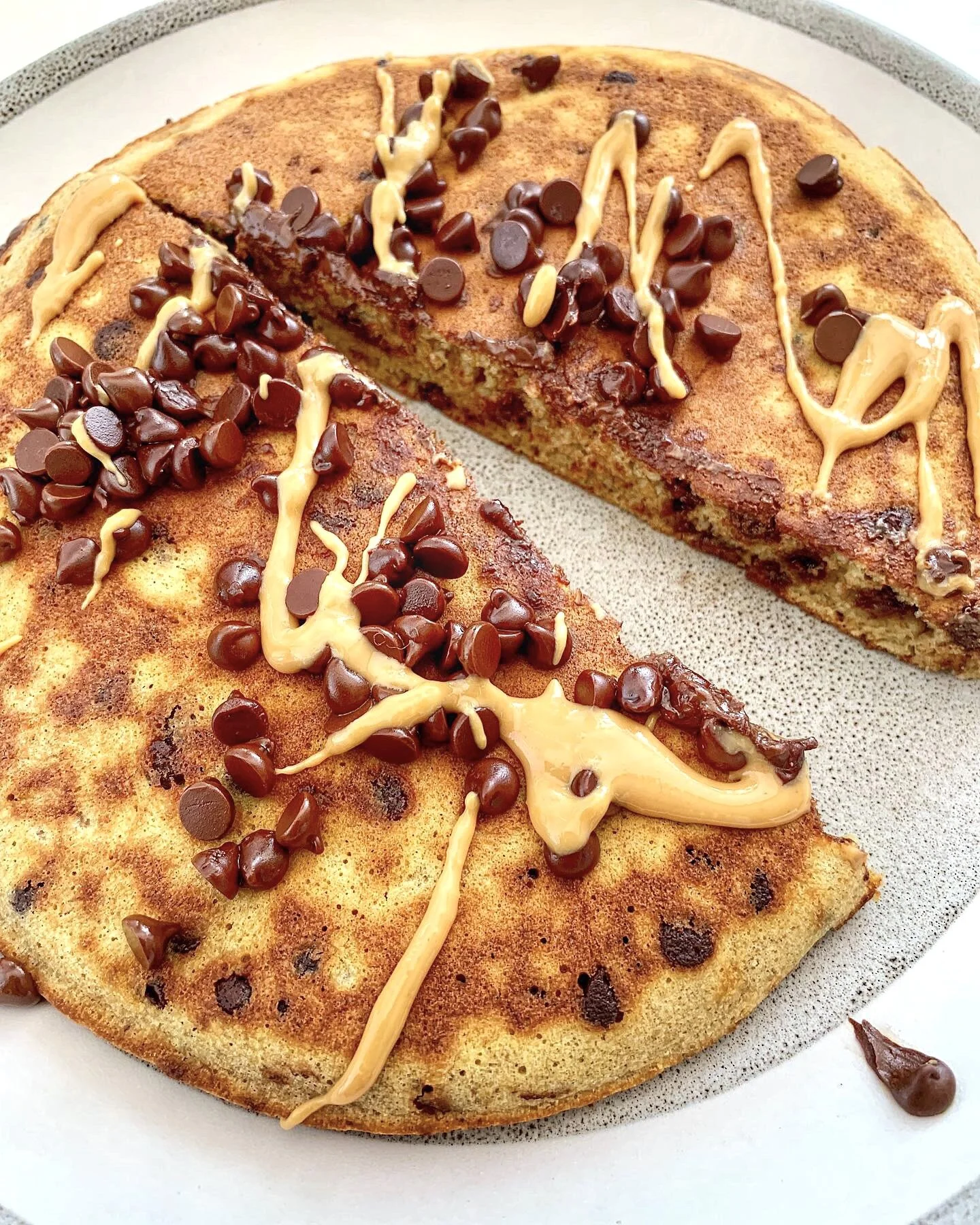 GIANT FLOURLESS OATMEAL CHOCOLATE CHIP BANANA PANCAKE